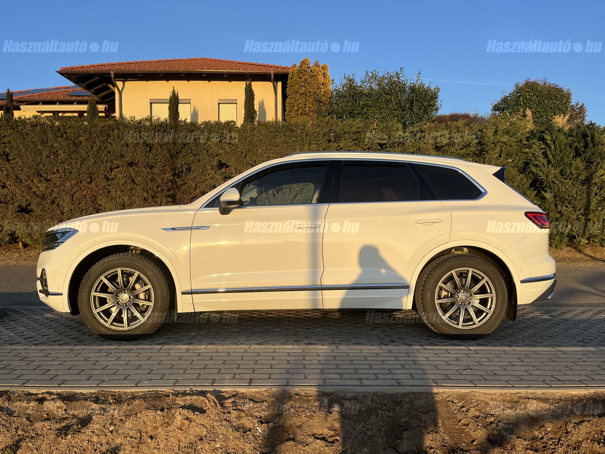 VOLKSWAGEN TOUAREG 2019/3 - 1