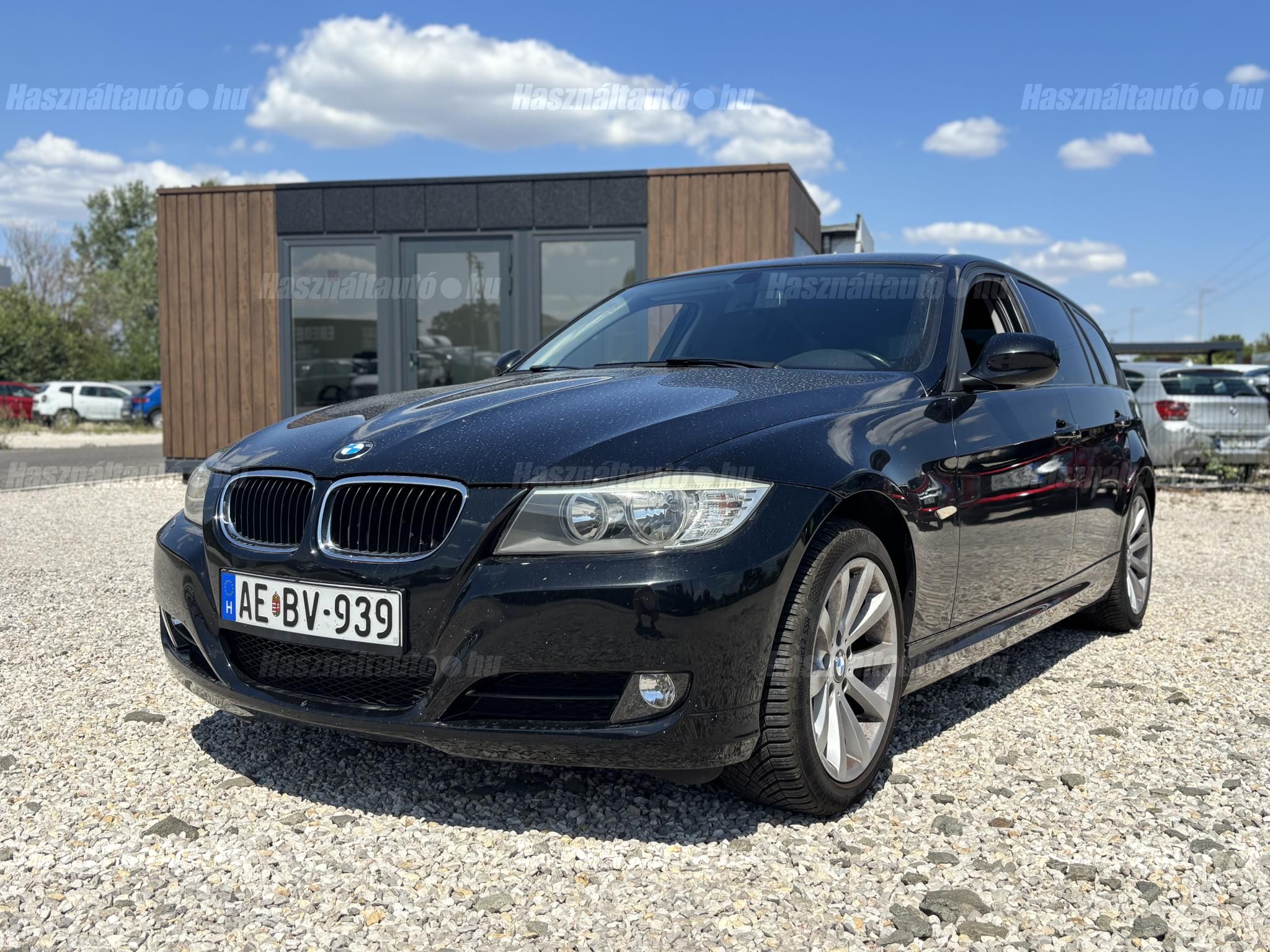 BMW 318 2011/3 - 1