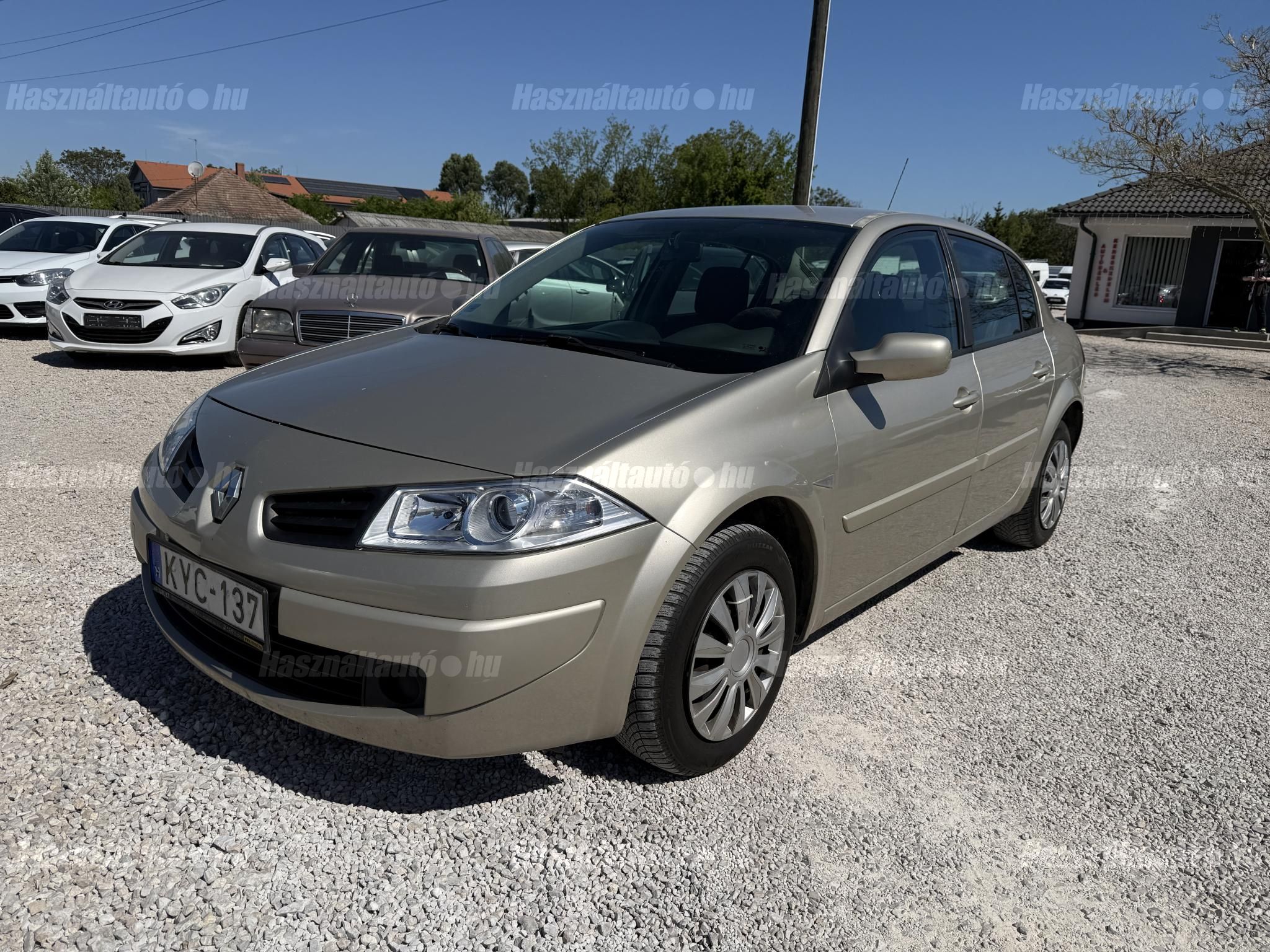RENAULT MEGANE 2007/9 - 1