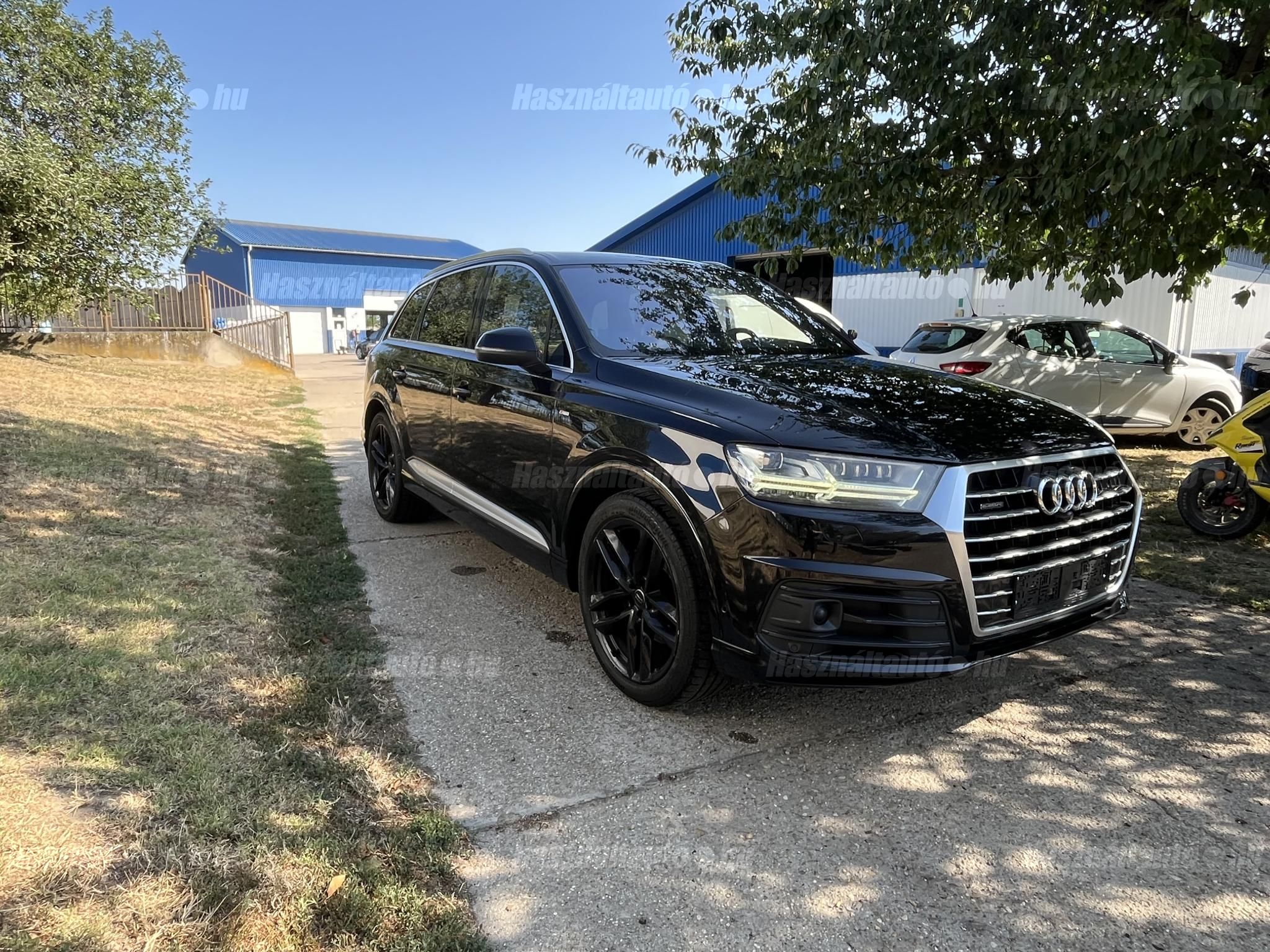 AUDI Q7 2016/8 - 1