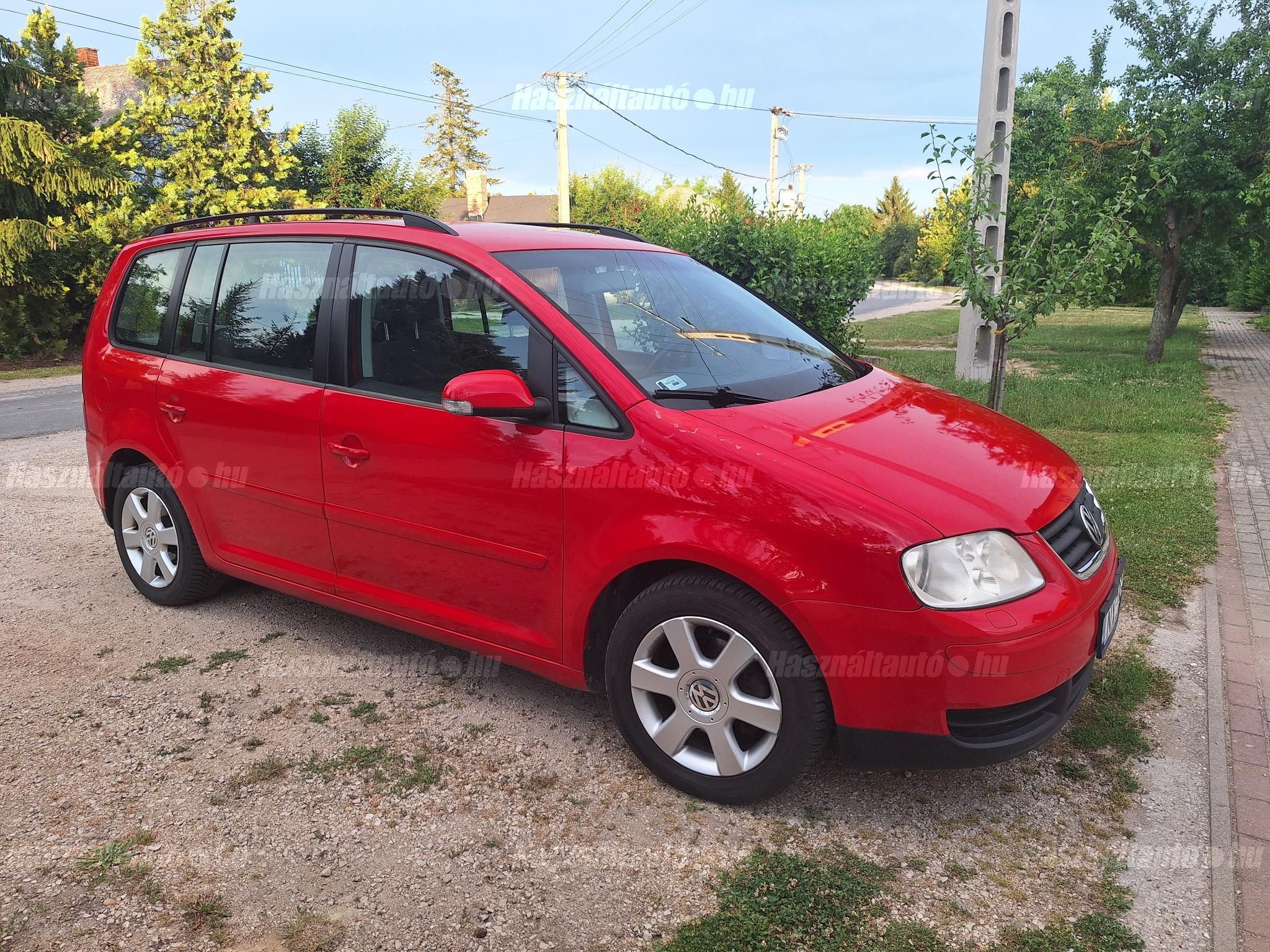 VOLKSWAGEN TOURAN 2006 - 1