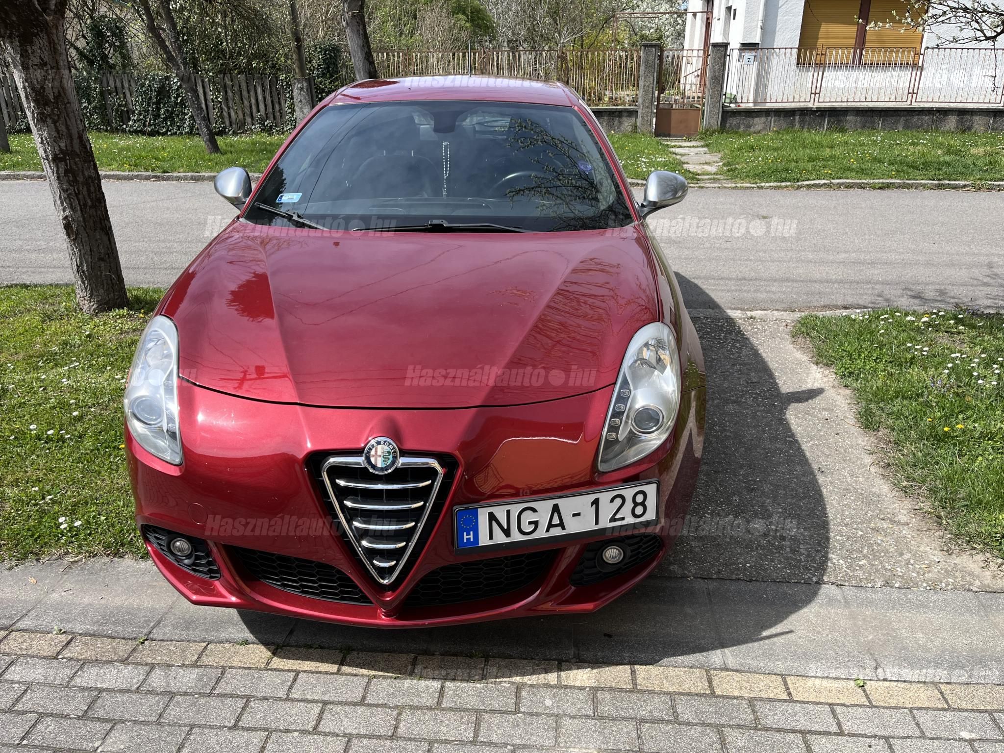 ALFA ROMEO GIULIETTA 2010/8 - 1