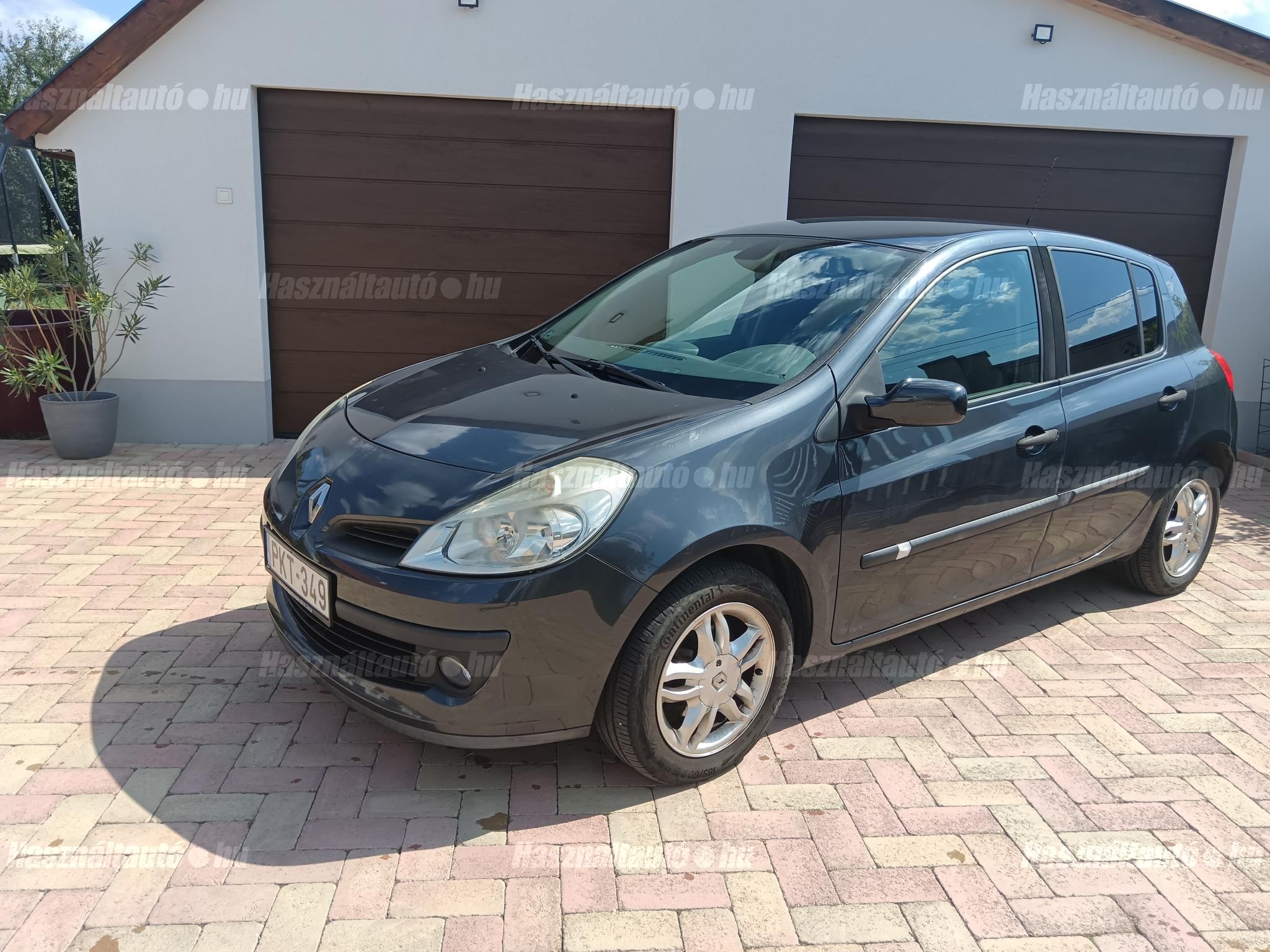 RENAULT CLIO 2006/8 - 1