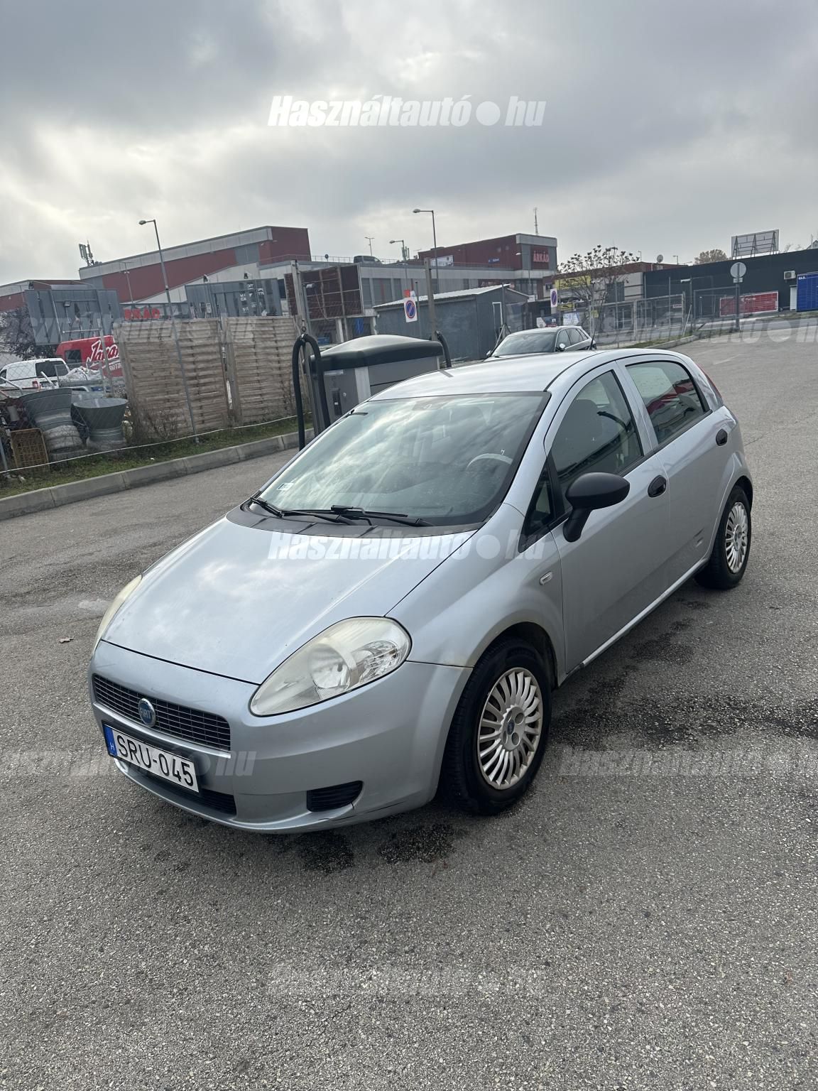 FIAT GRANDE PUNTO 2009/6 - 1