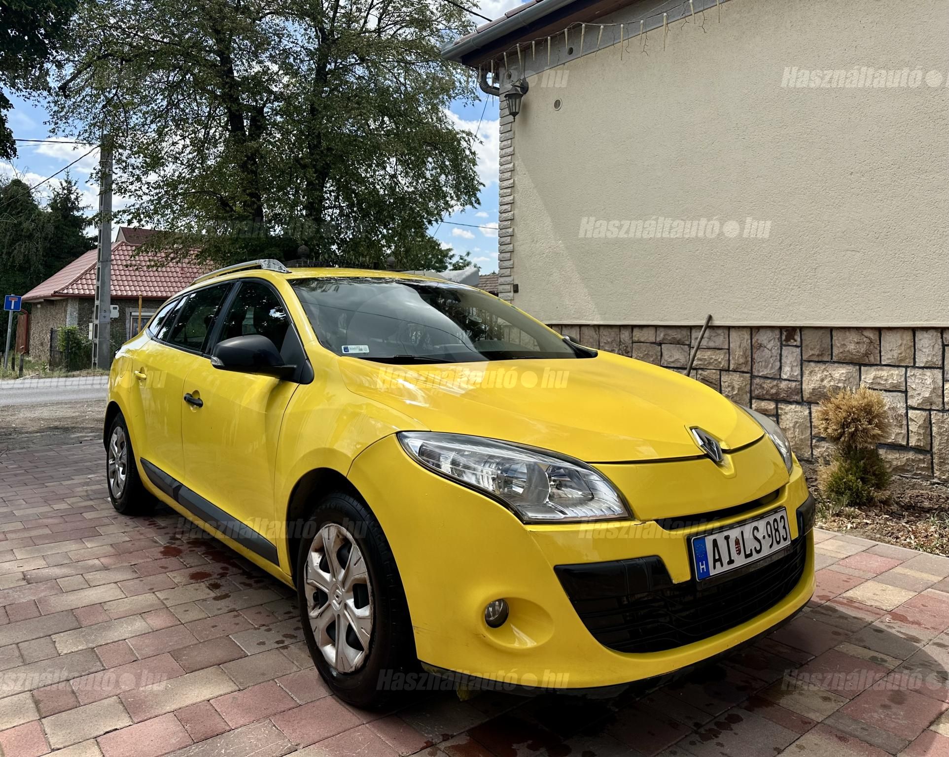 RENAULT MEGANE 2013/2 - 1