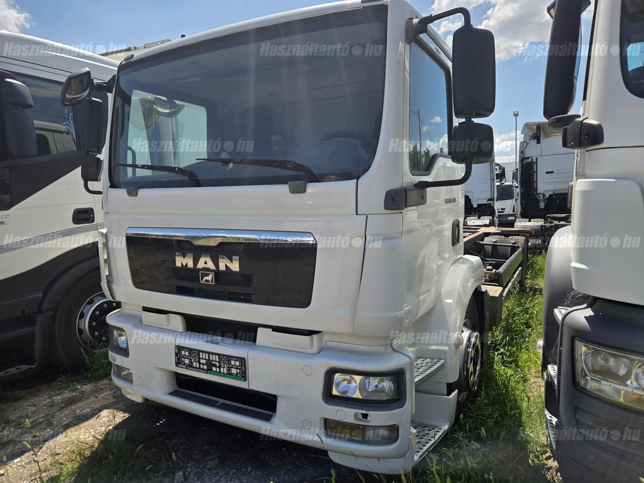 MAN 2011 - 1