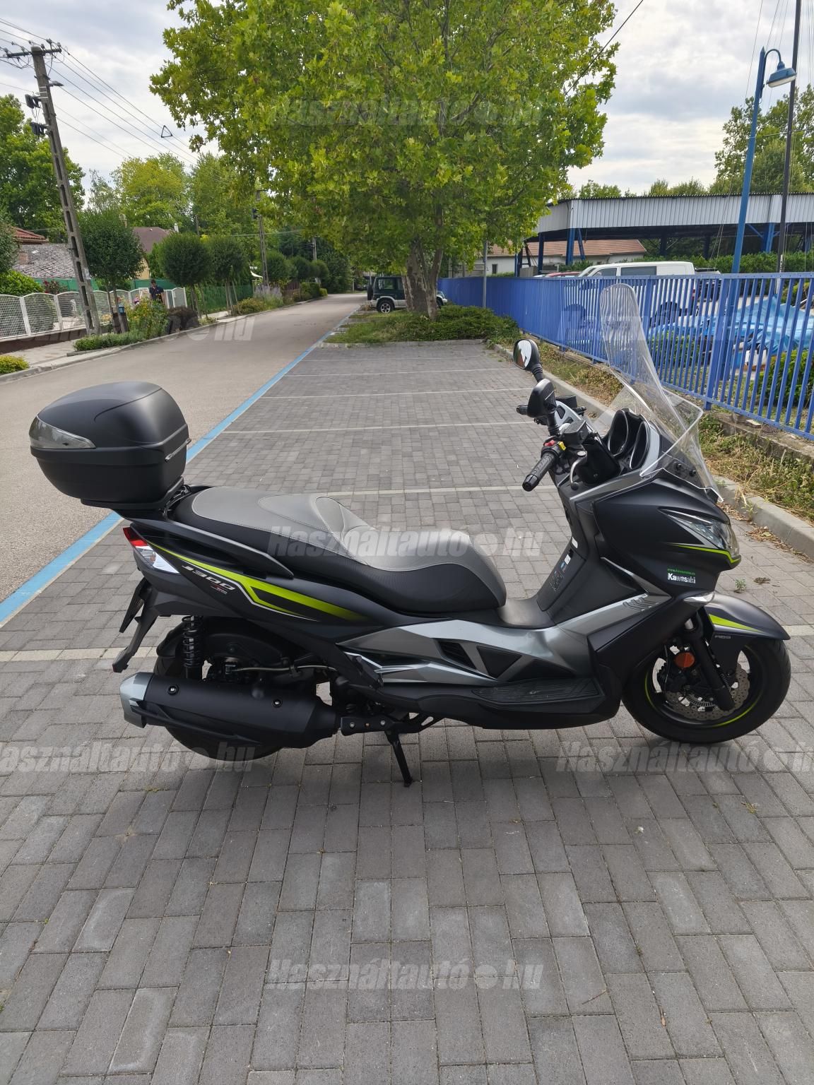 KAWASAKI J 300 2018/4 - 1