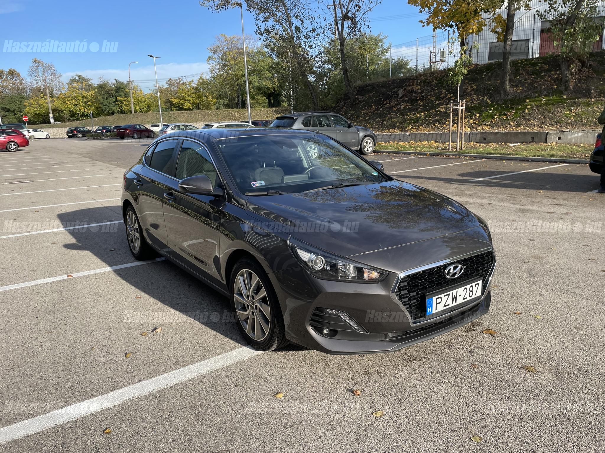 HYUNDAI I30 2018/9 - 1