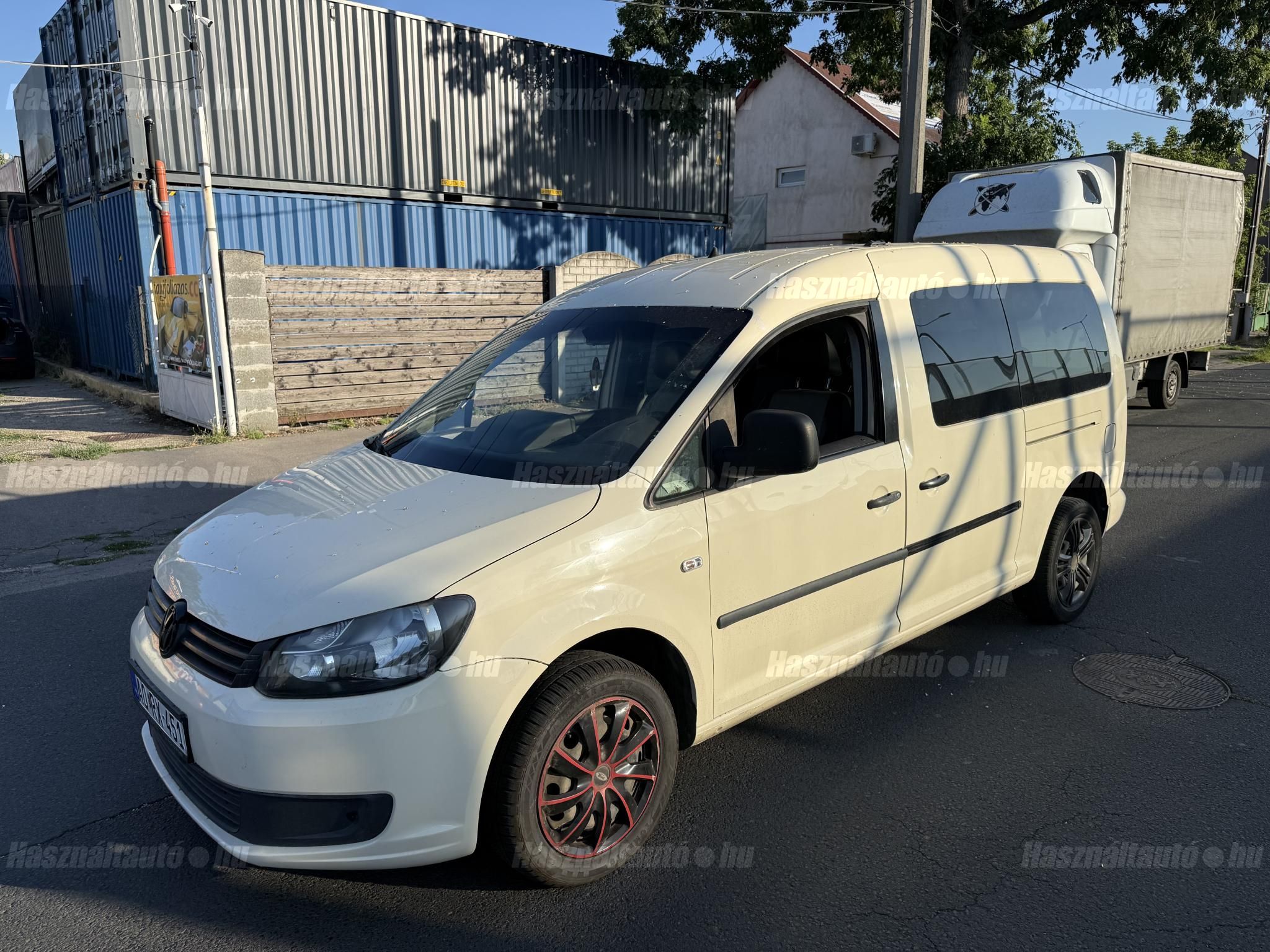 VOLKSWAGEN CADDY MAXI 2013/10 - 1