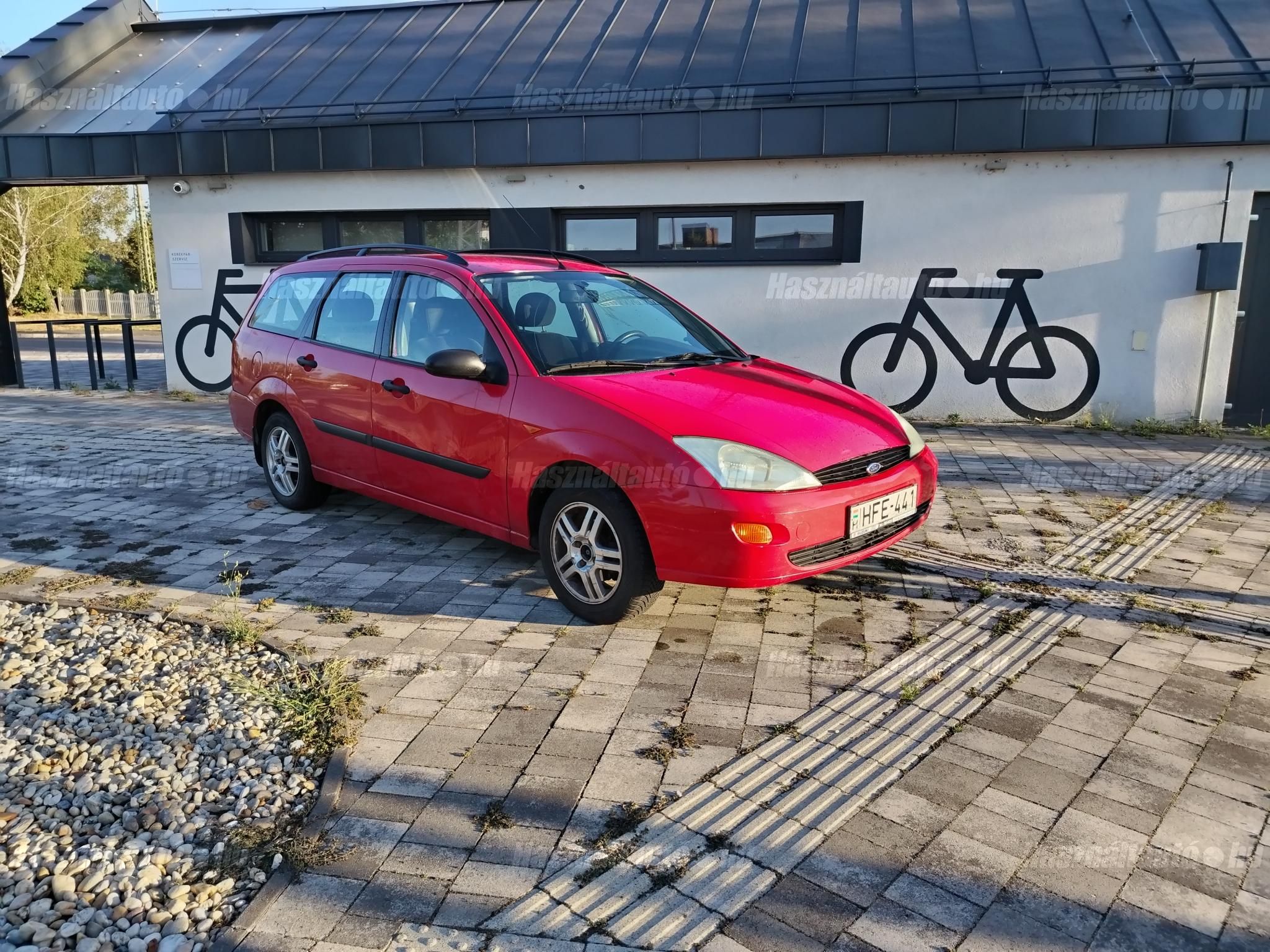 FORD FOCUS 2000 - 1