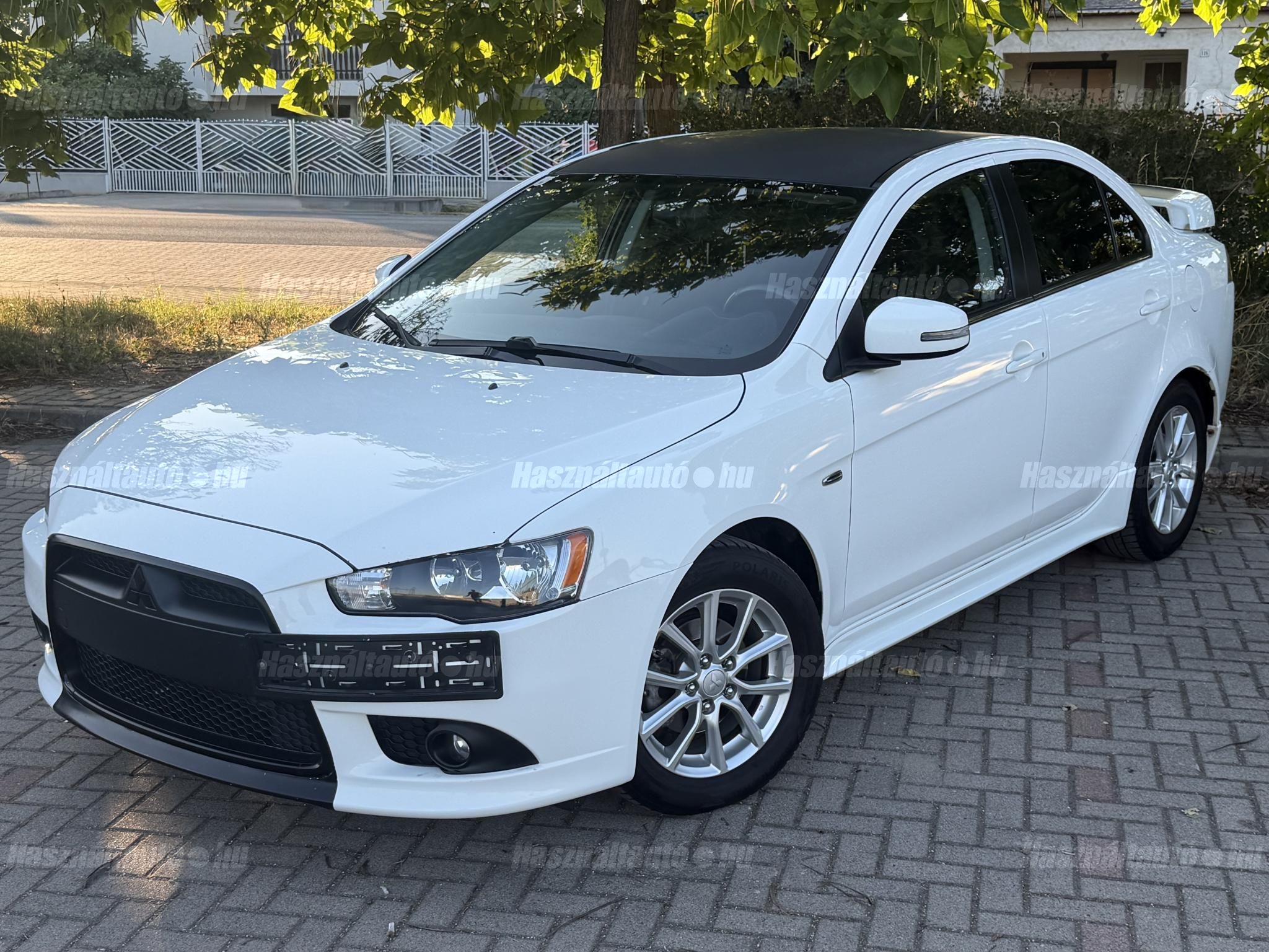 MITSUBISHI LANCER 2015/1 - 1