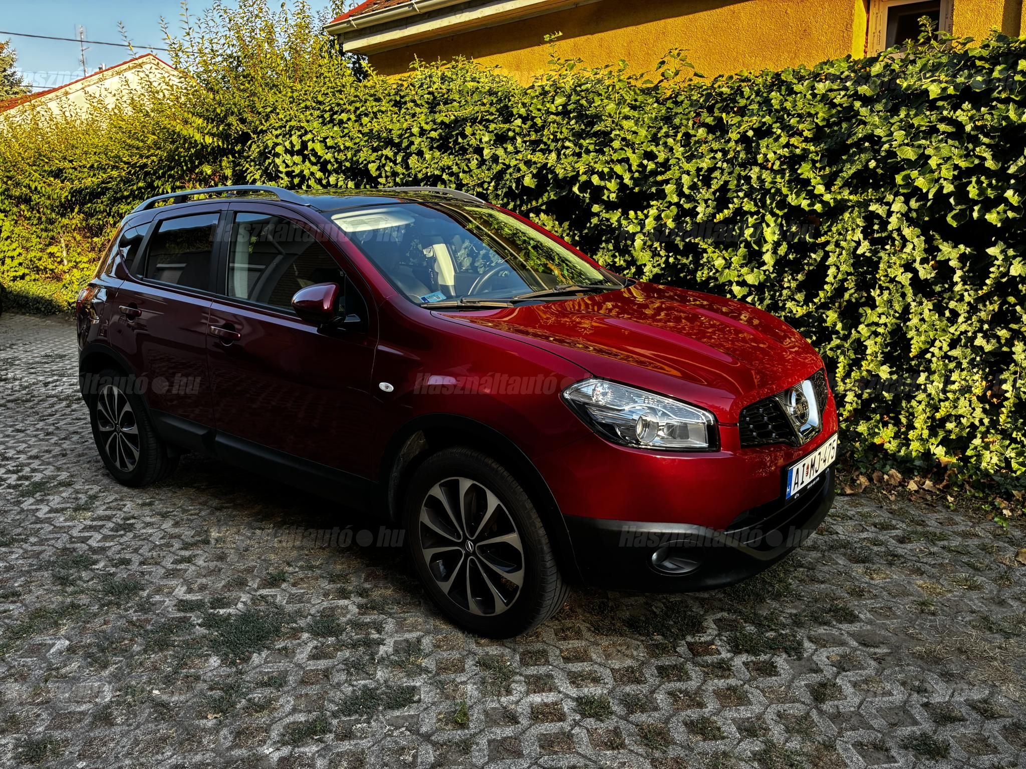 NISSAN QASHQAI 2010/4 - 1