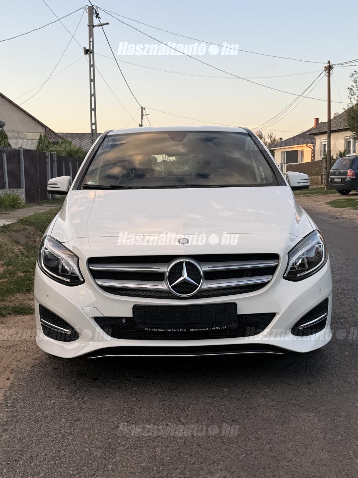 MERCEDES-BENZ B 180 2017/1 - 1