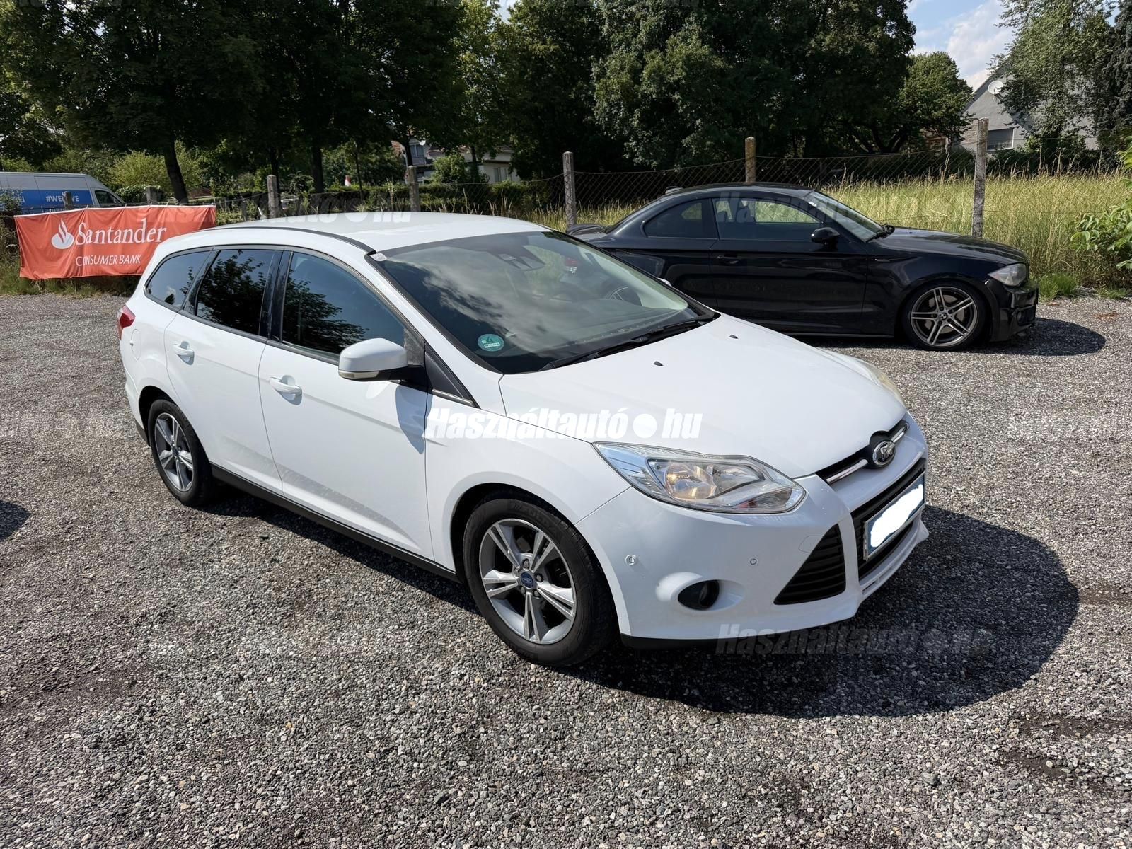 FORD FOCUS 2013/5 - 1