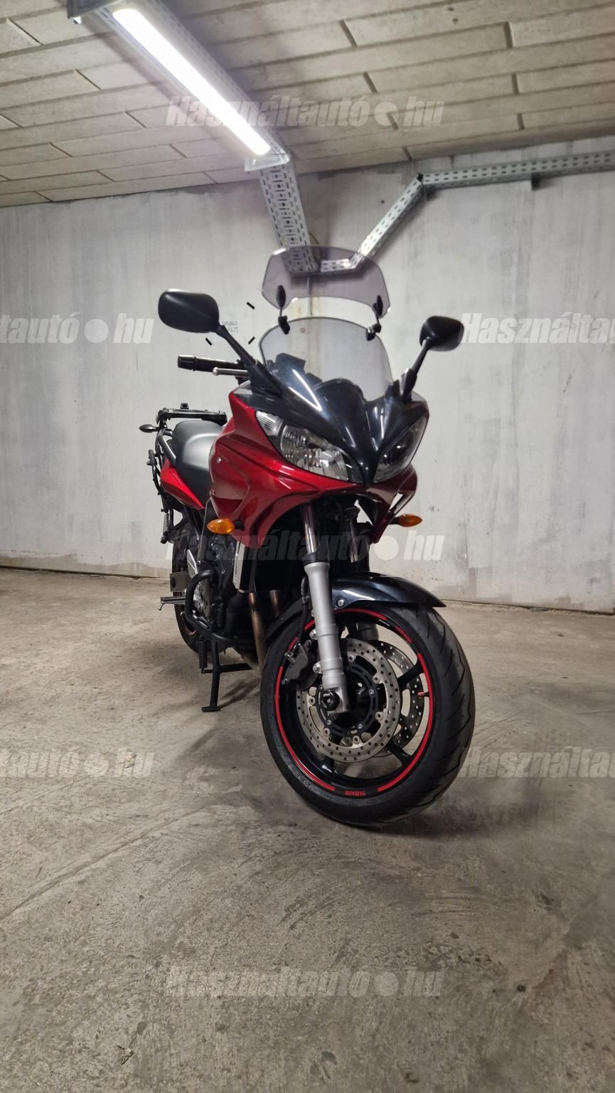 YAMAHA FZ6-S (FAZER) 2006 - 1