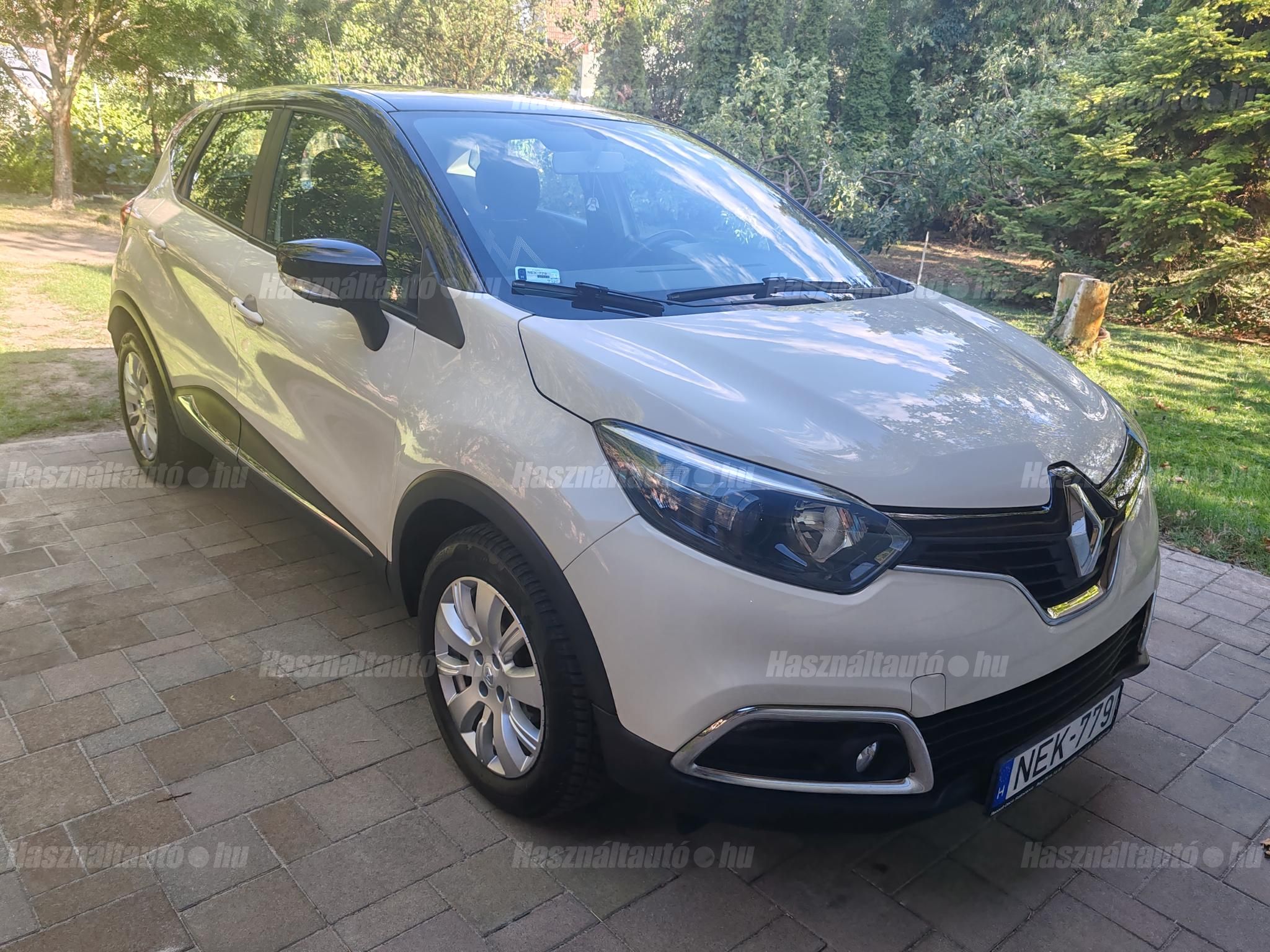 RENAULT CAPTUR 2015/11 - 1