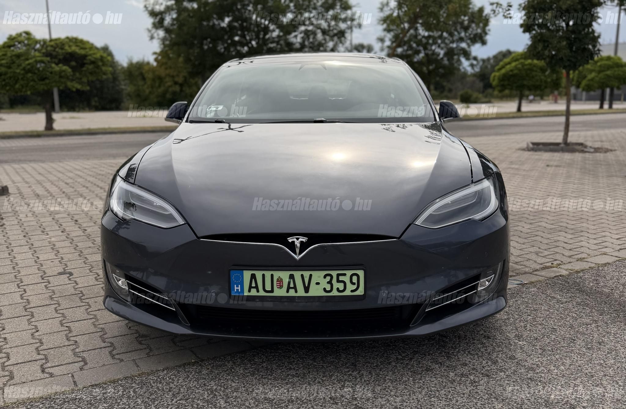TESLA MODEL S 2017/9 - 1