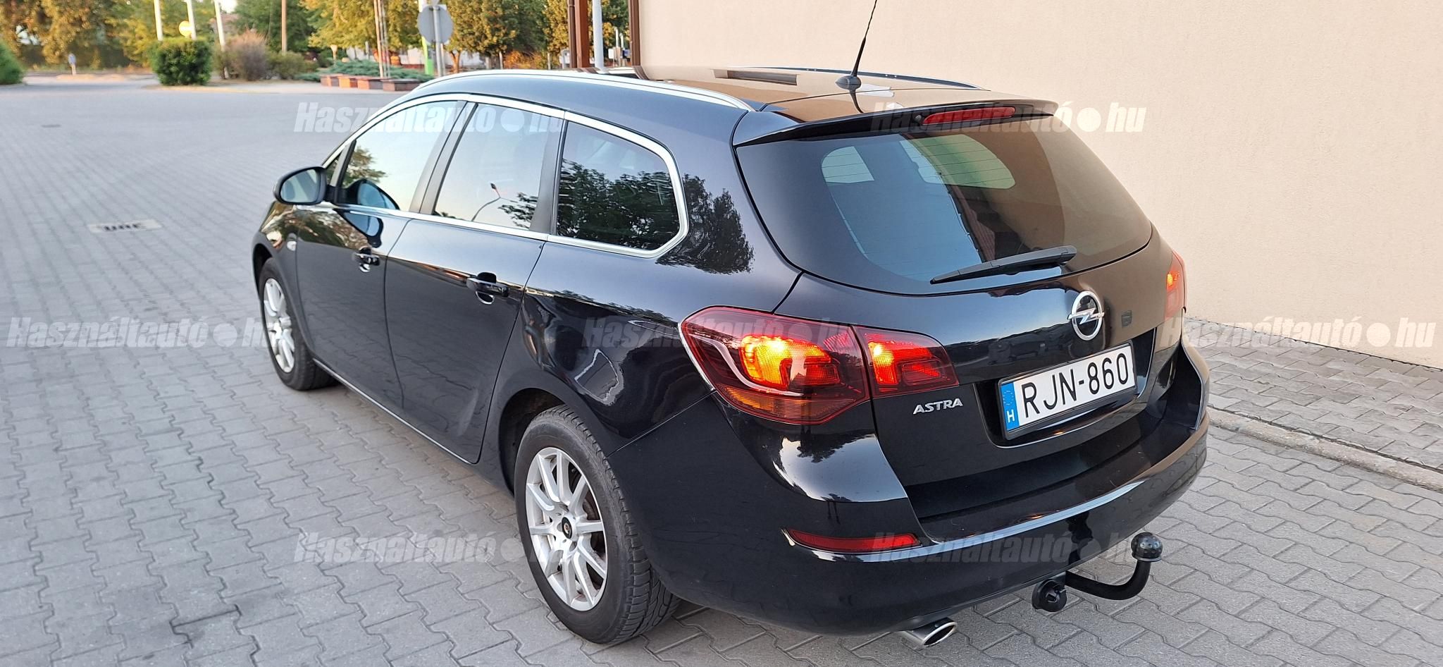 OPEL ASTRA J 2012/3 - 1