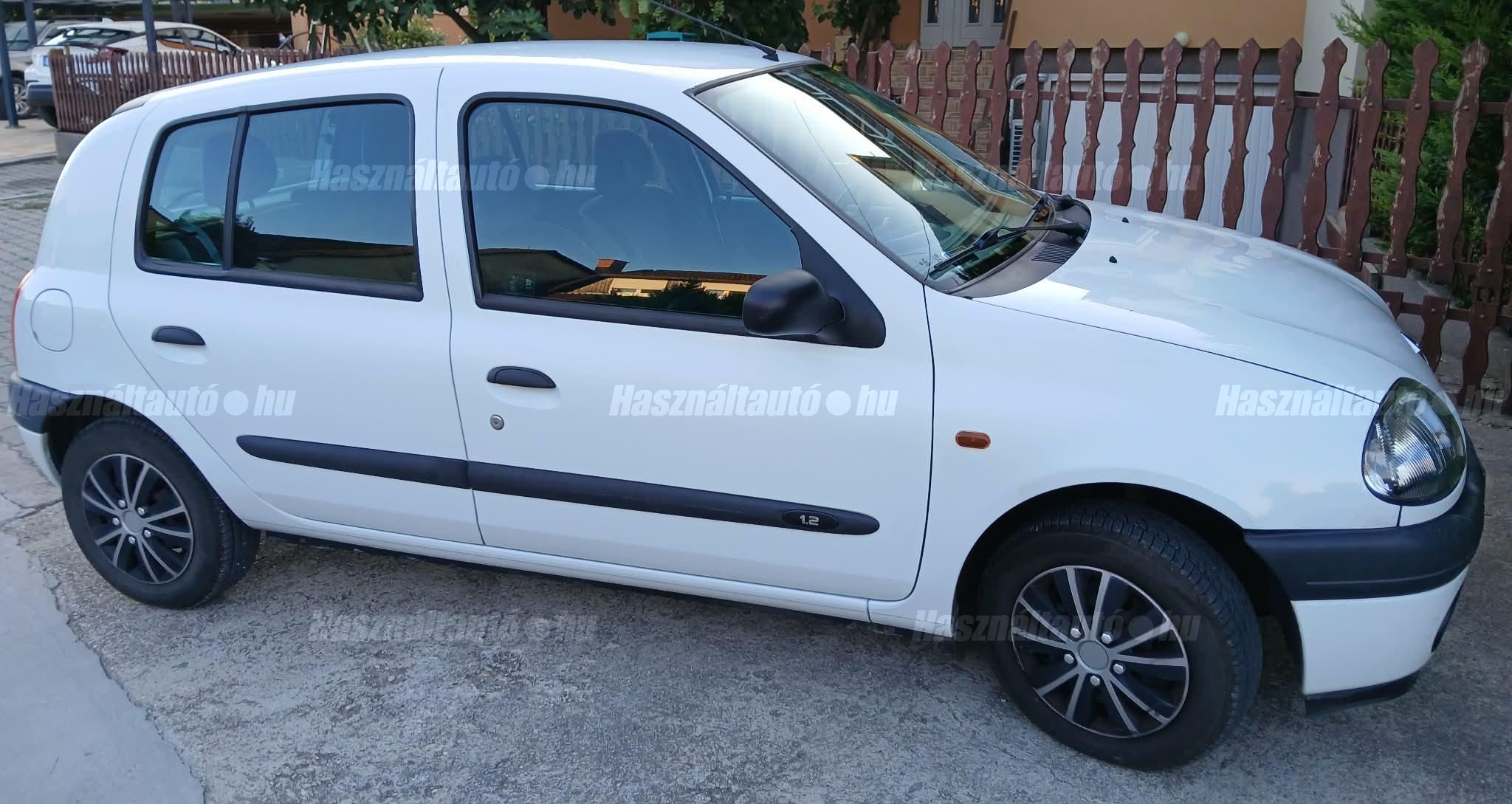 RENAULT CLIO 1999/4 - 1