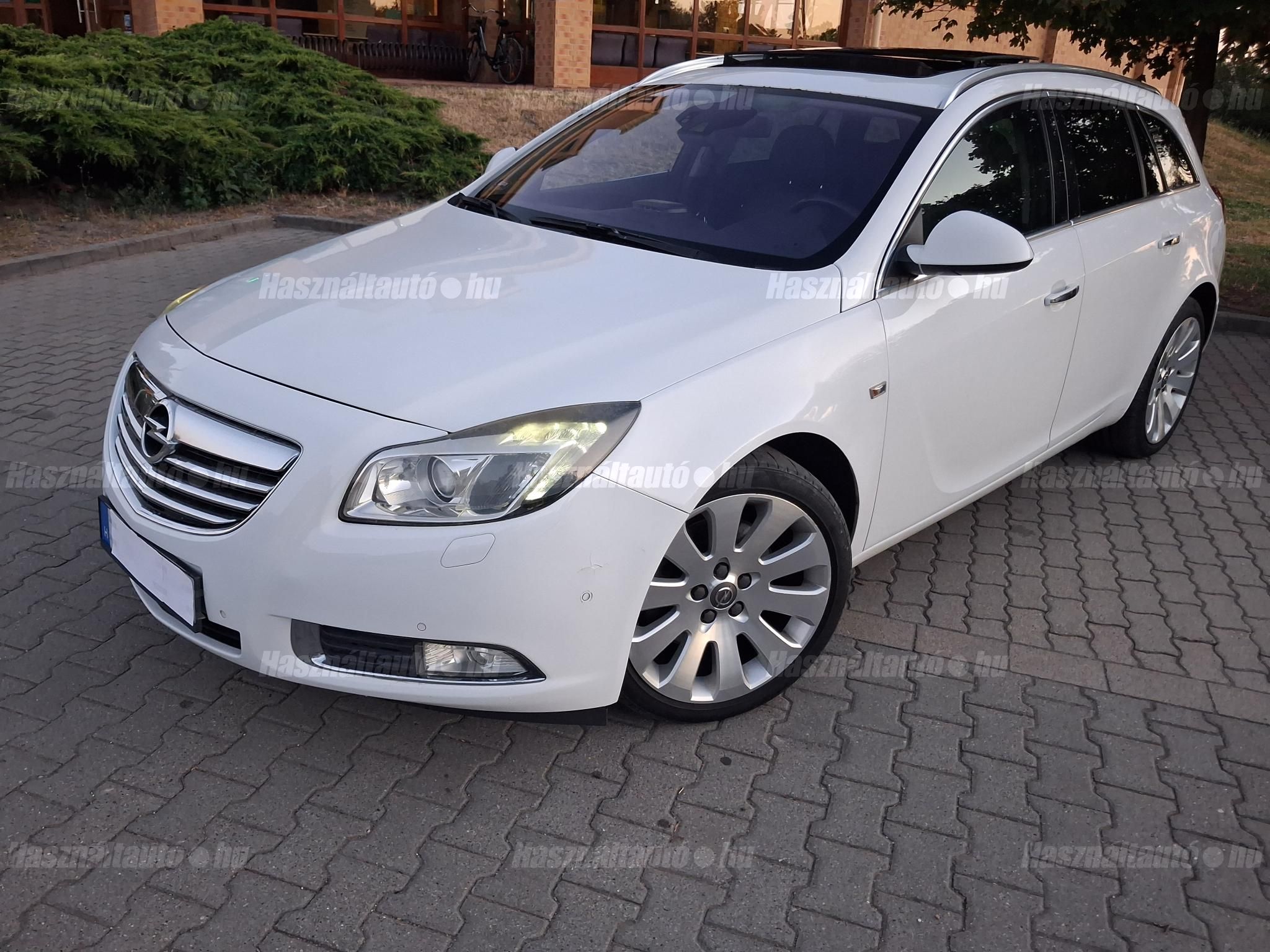 OPEL INSIGNIA 2010 - 1