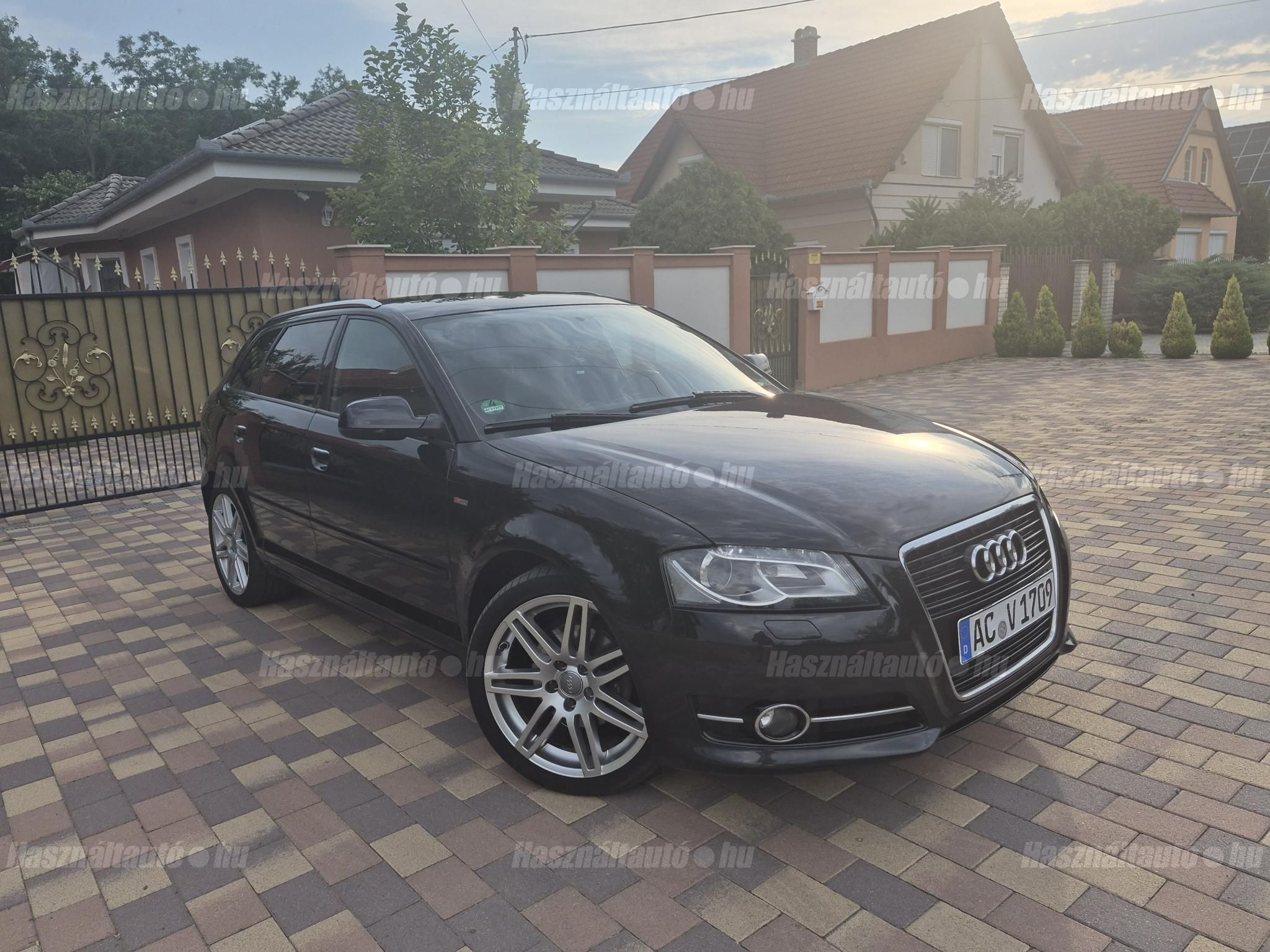 AUDI A3 2011/10 - 1