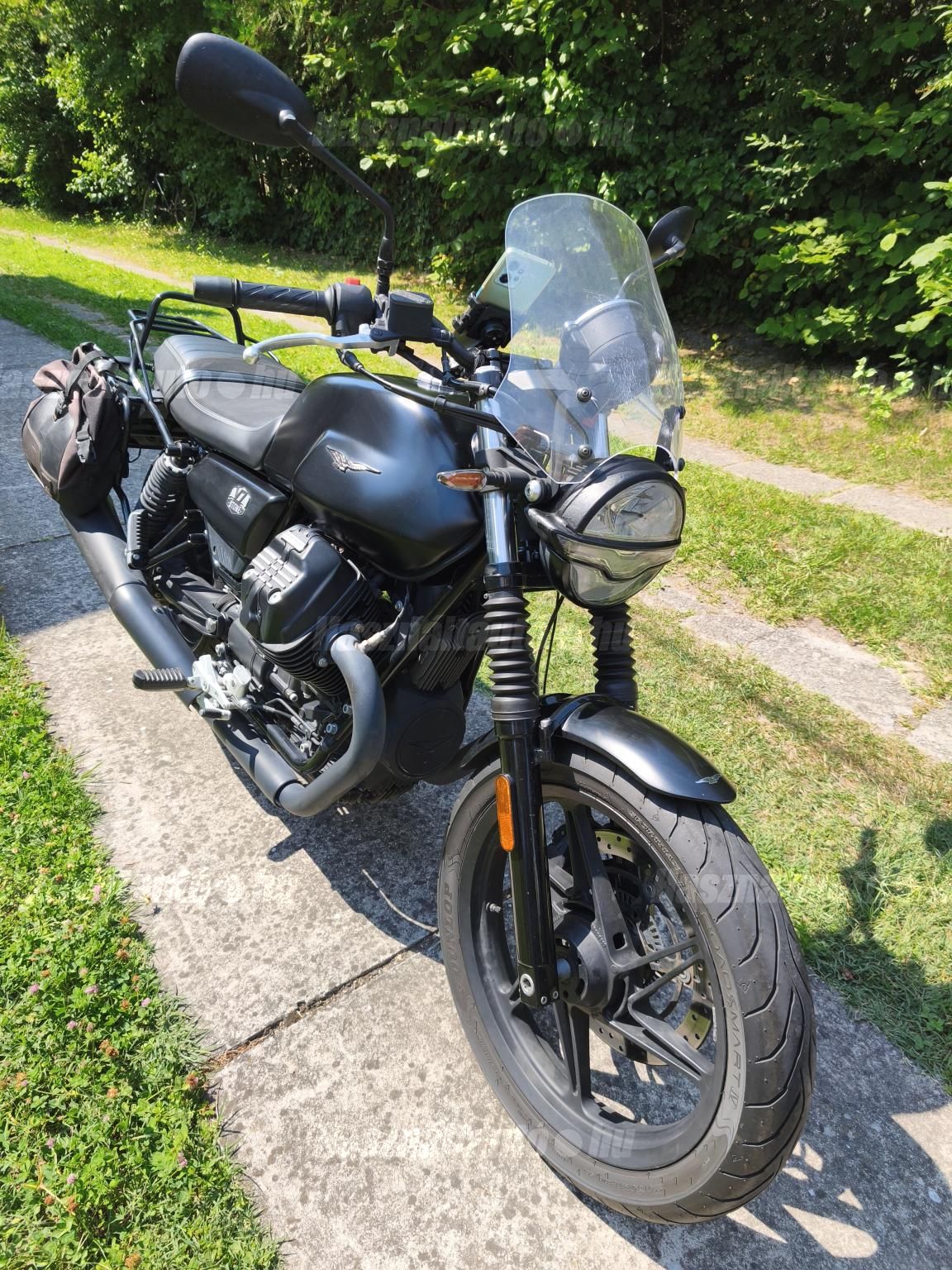 MOTO GUZZI V7 2022/6 - 1