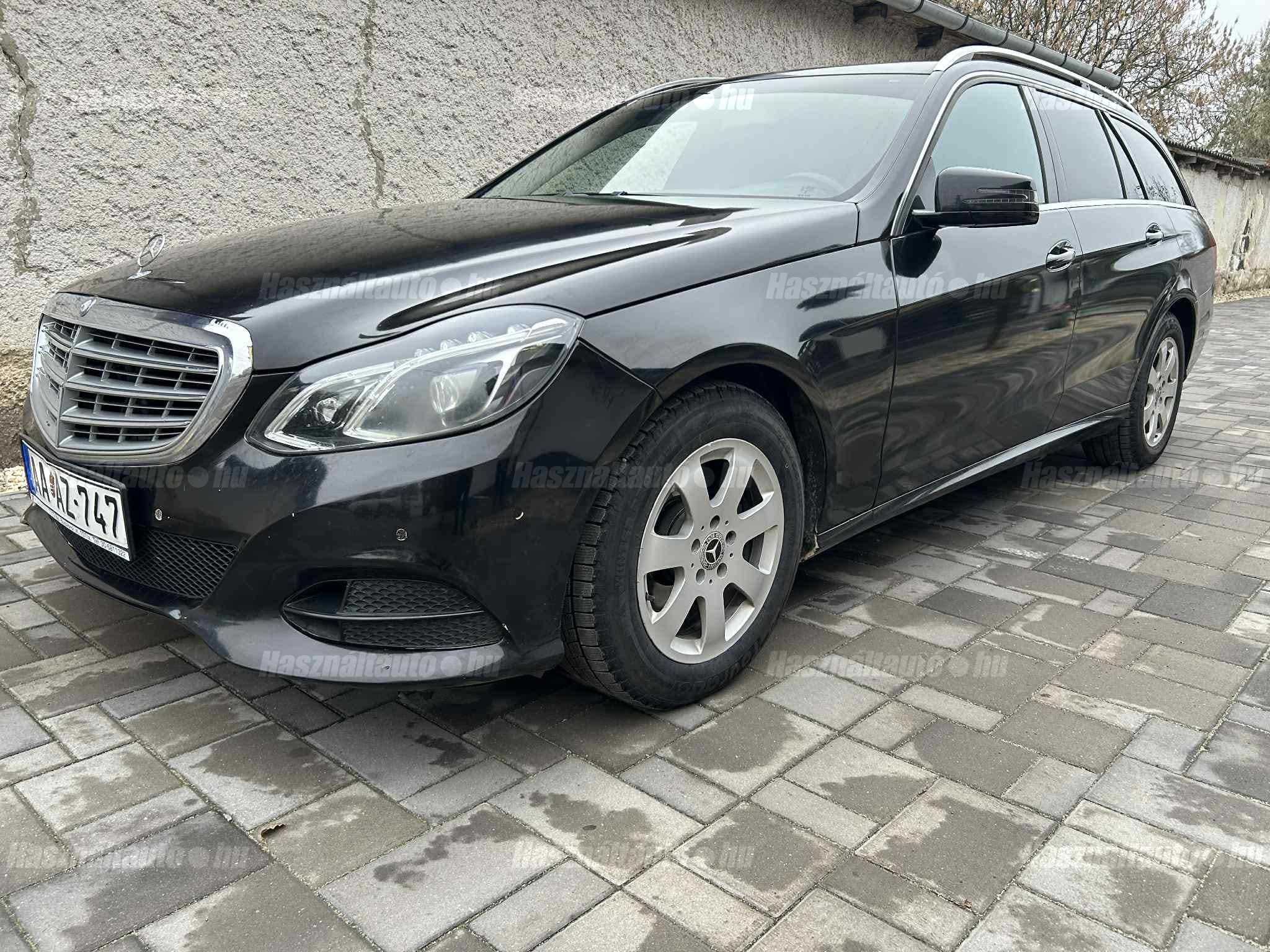 MERCEDES-BENZ E 200 2014 - 1