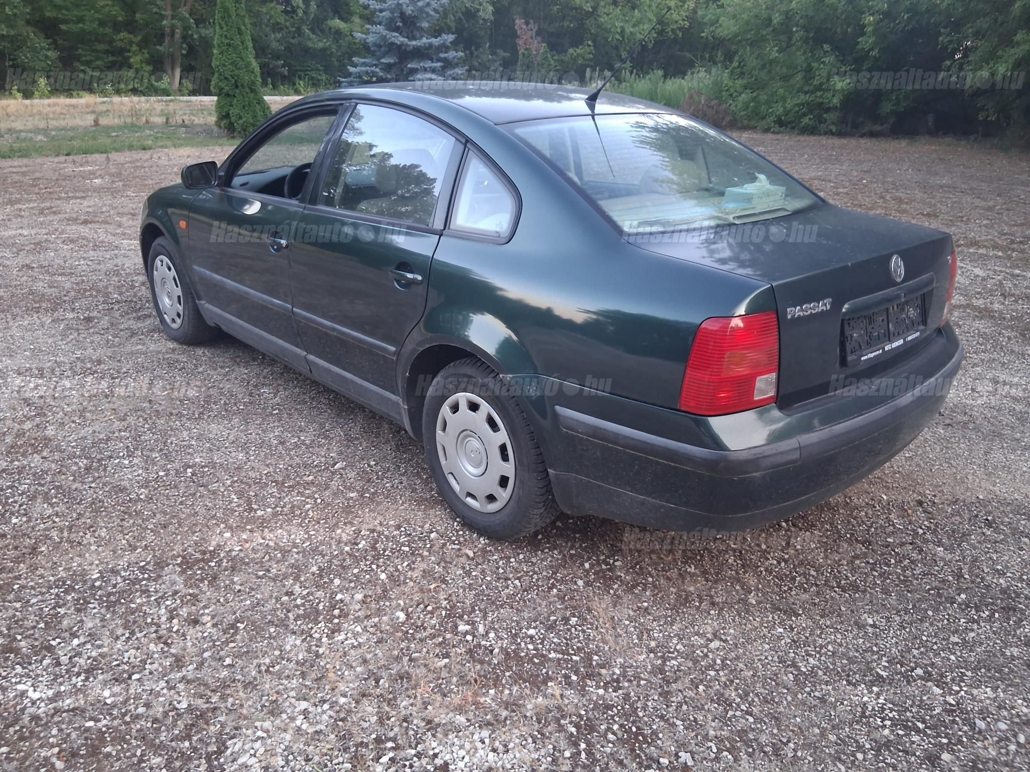 VOLKSWAGEN PASSAT V 1997/10 - 1