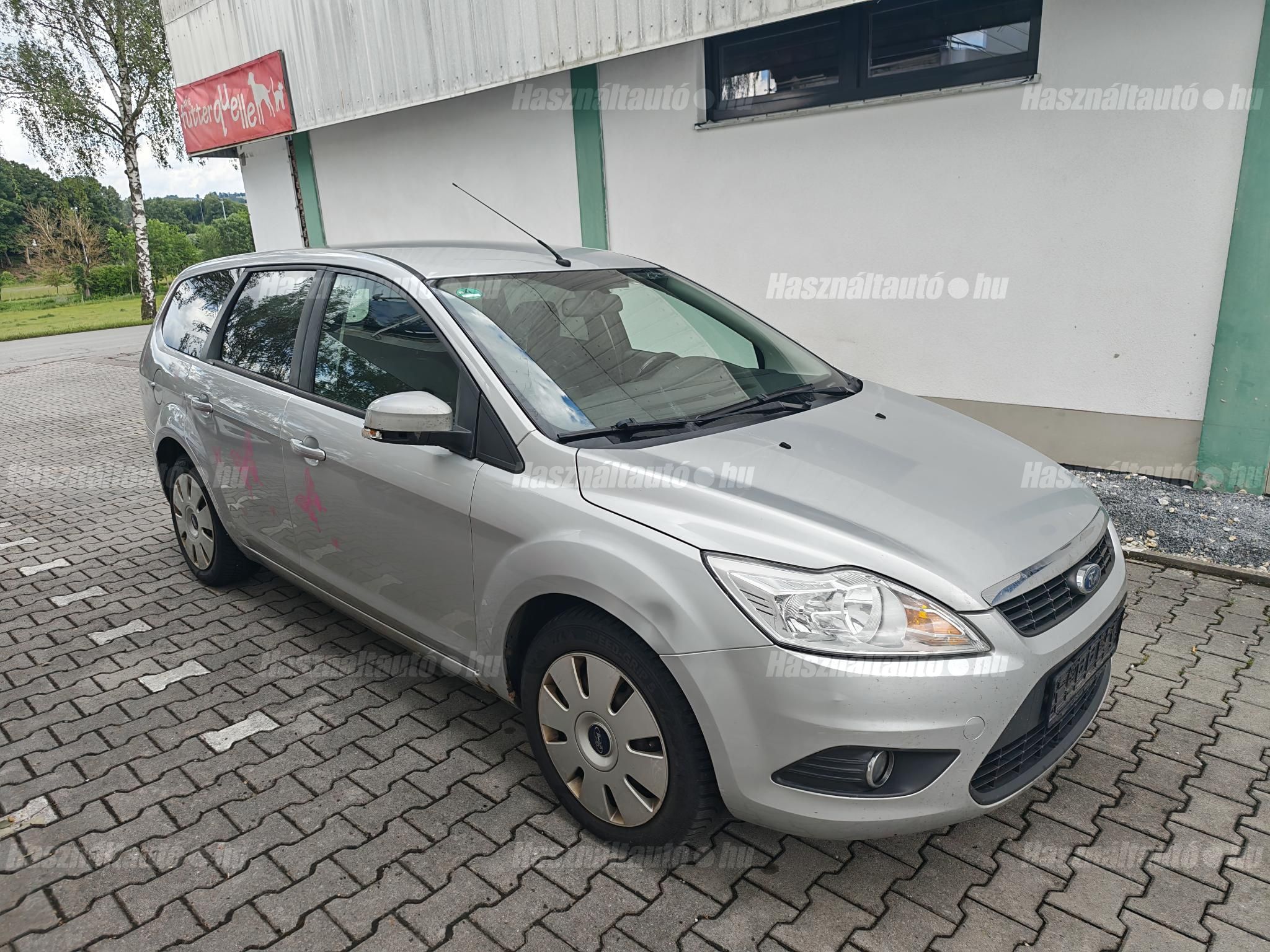 FORD FOCUS 2011/8 - 1