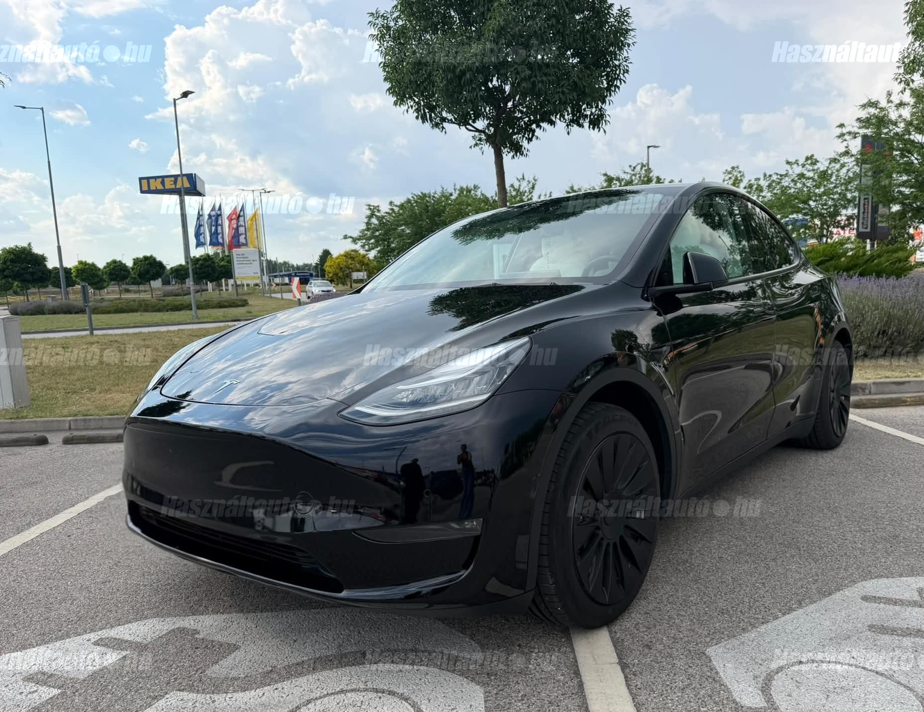TESLA MODEL Y 2021/4 - 1