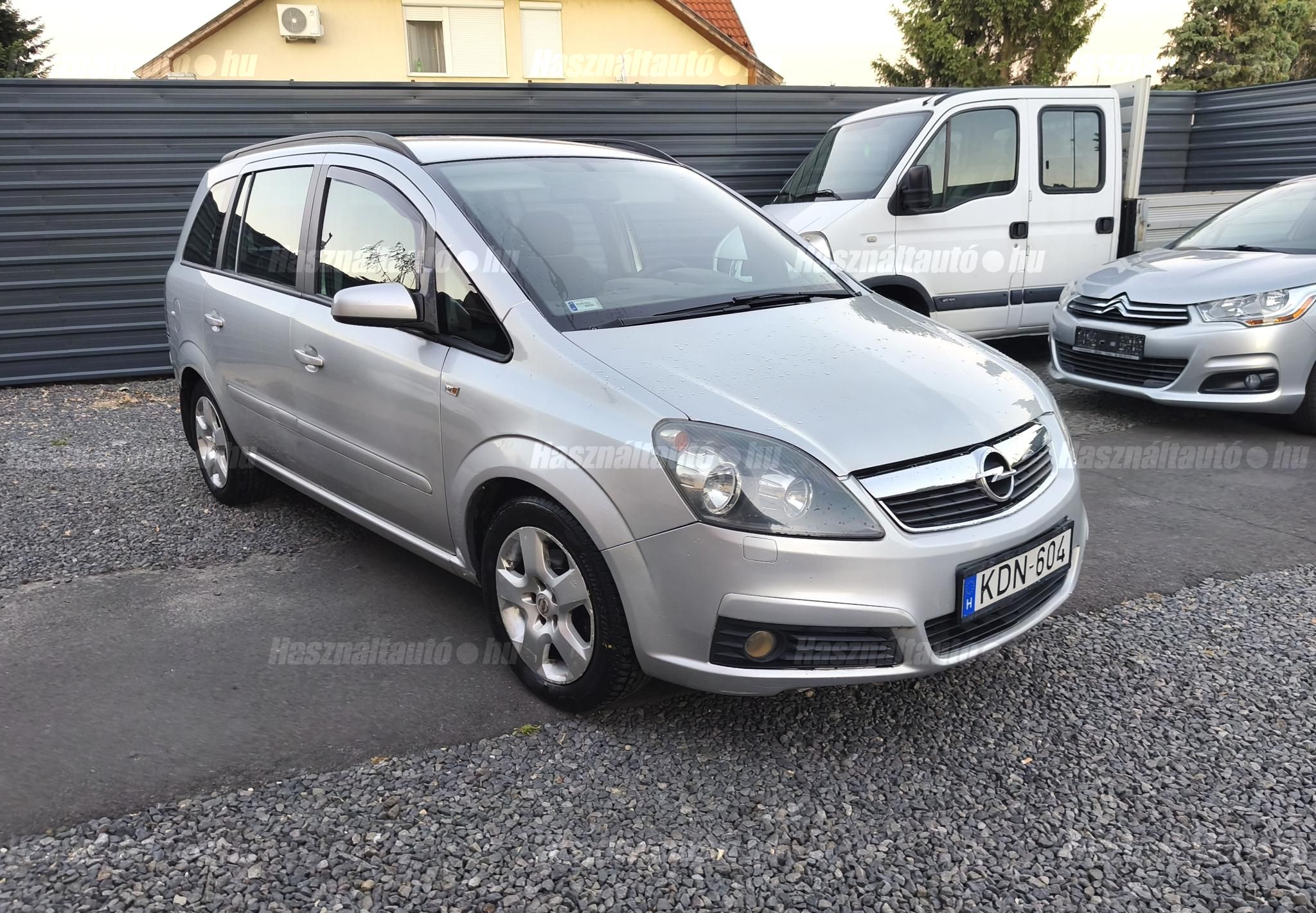OPEL ZAFIRA B 2006/3 - 1