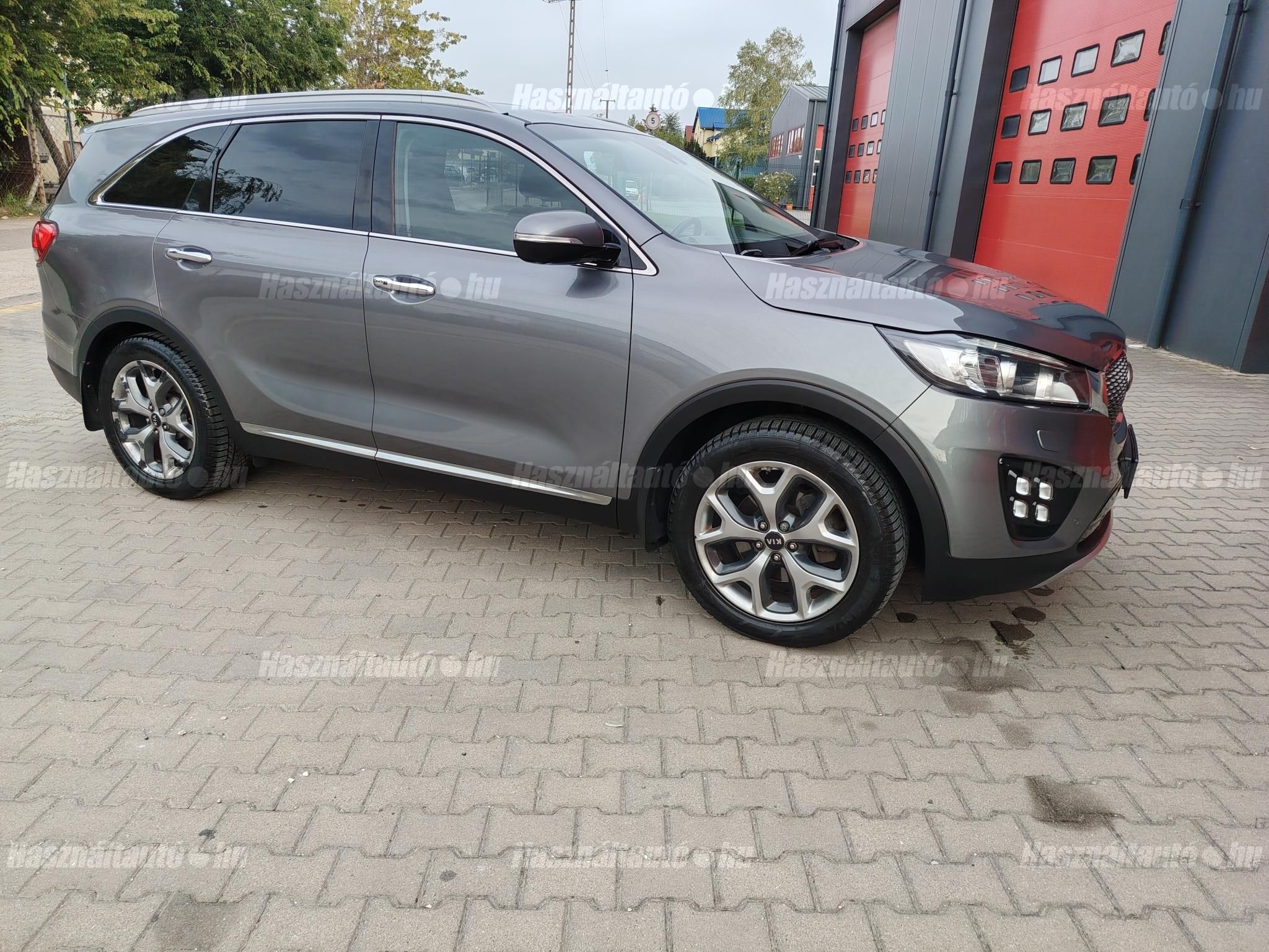 KIA SORENTO 2016/7 - 1
