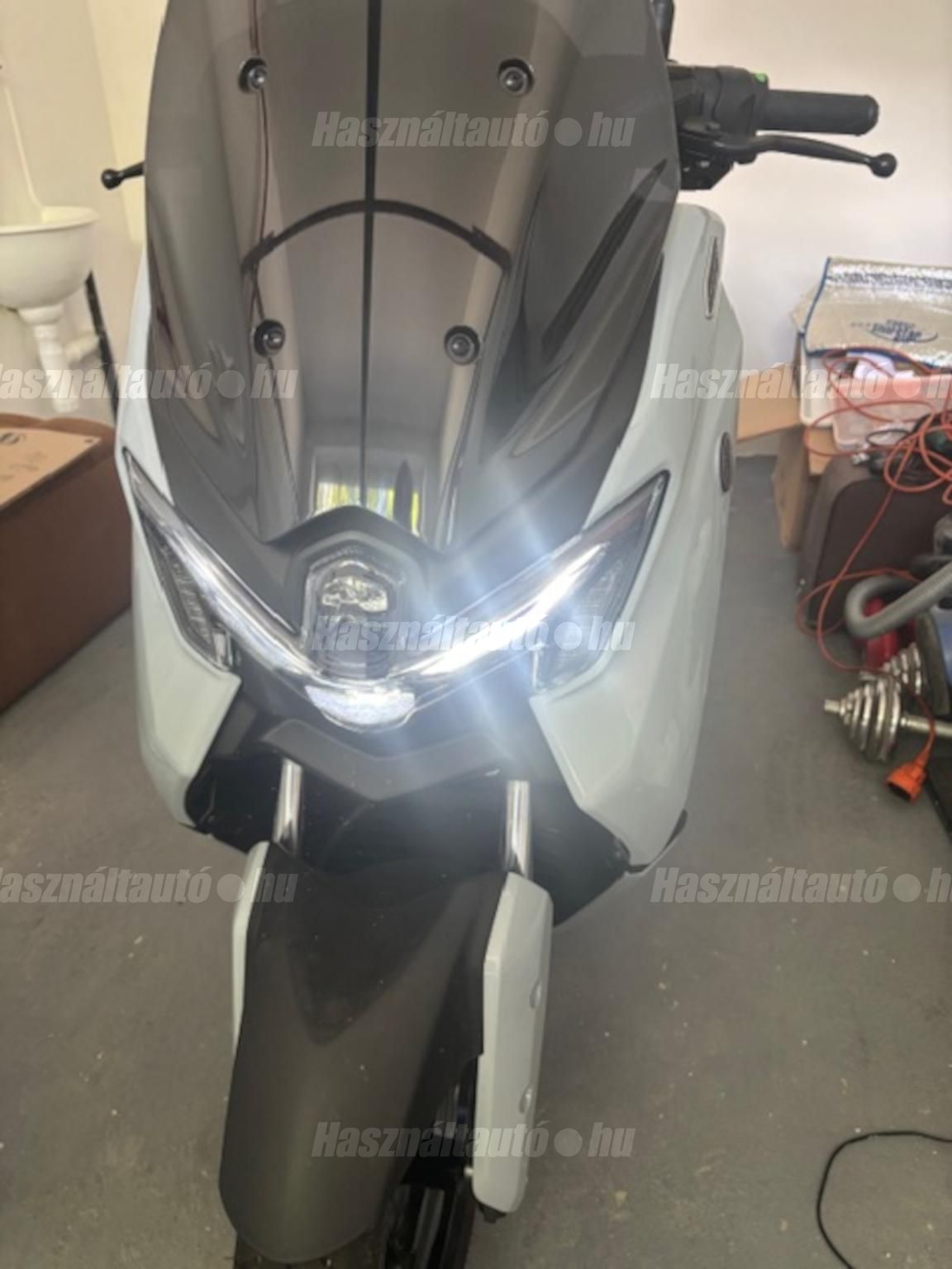 YAMAHA NMAX 2025 - 1