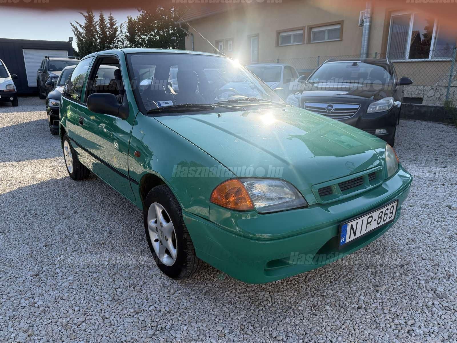 SUZUKI SWIFT 2001 - 1