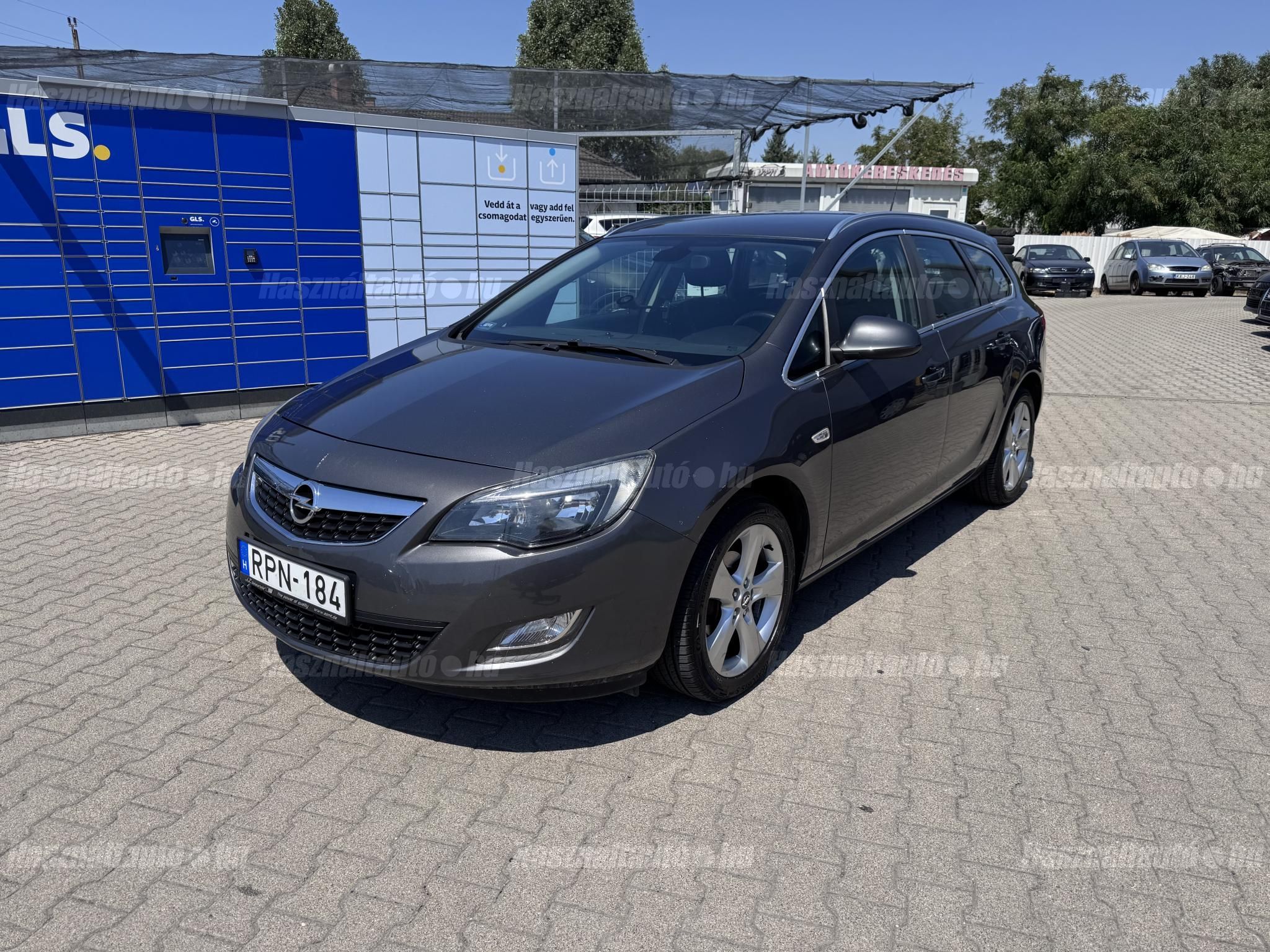 OPEL ASTRA J 2011/5 - 1
