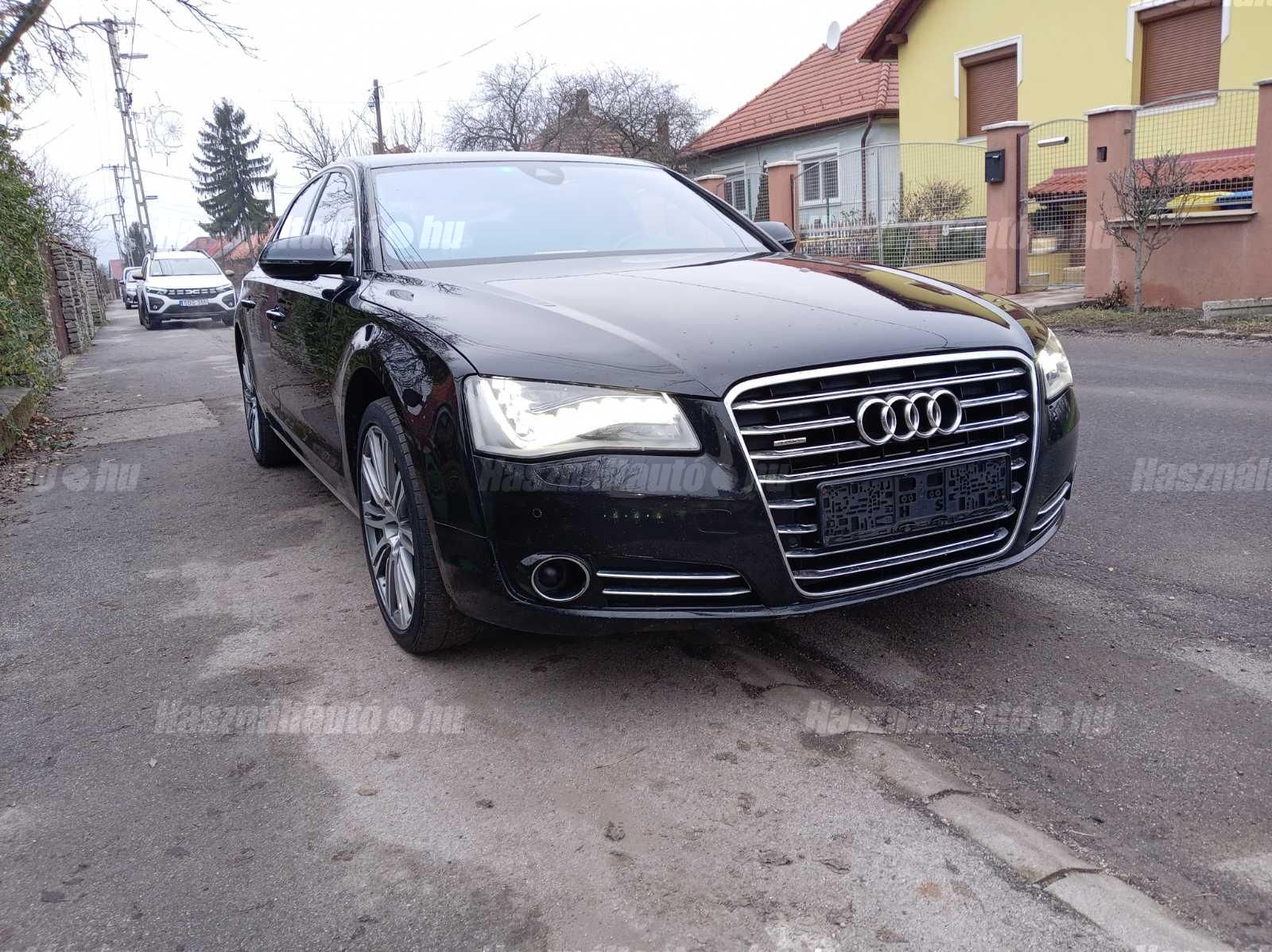 AUDI A8 2011/11 - 1