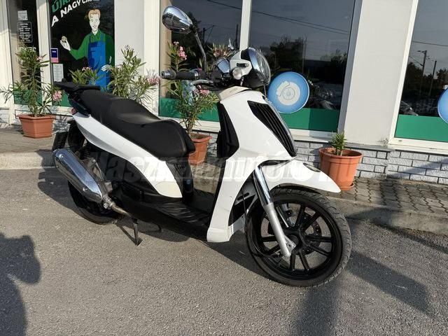 PIAGGIO CARNABY 300 2010/5 - 1