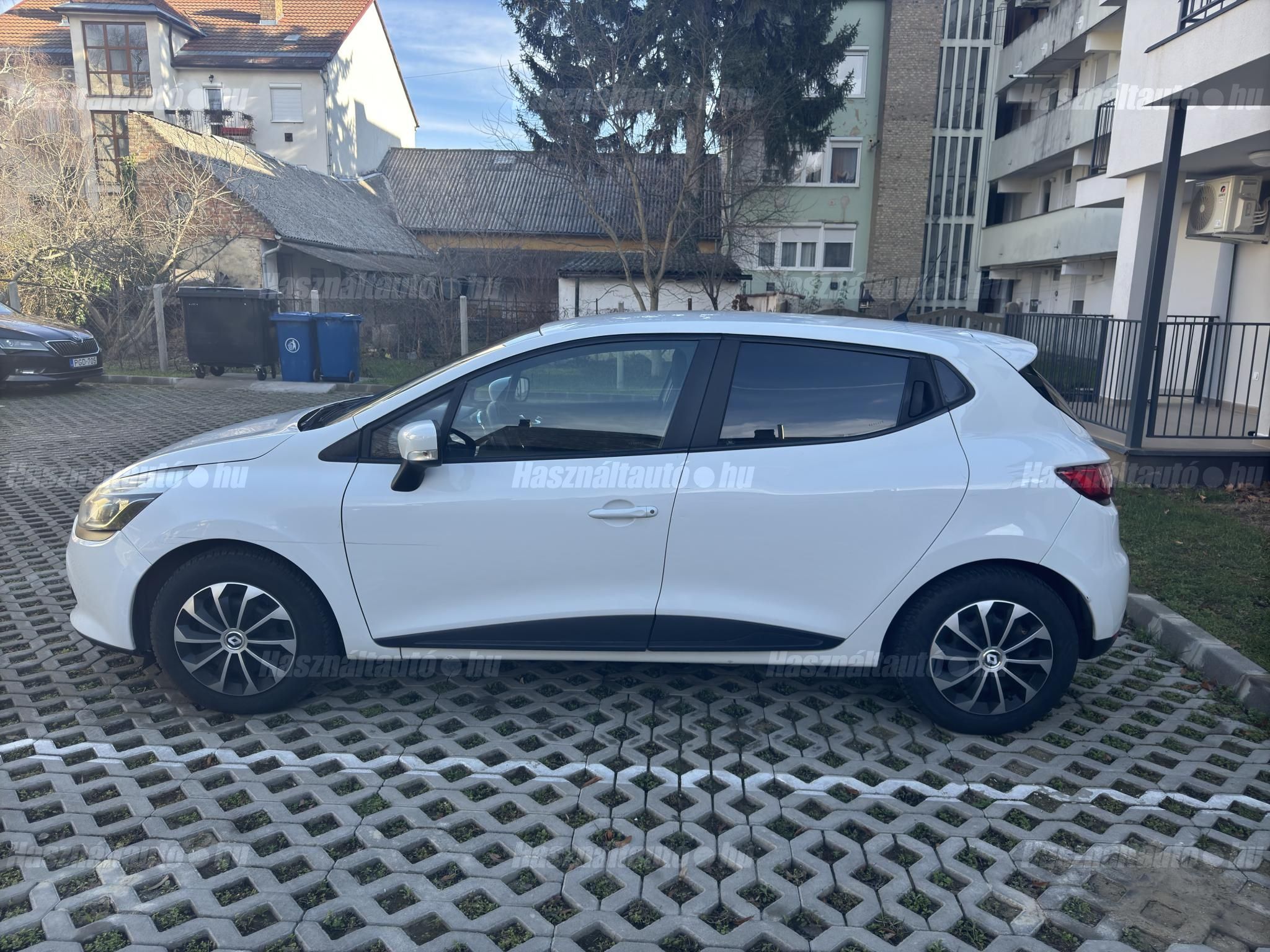 RENAULT CLIO 2014/7 - 1