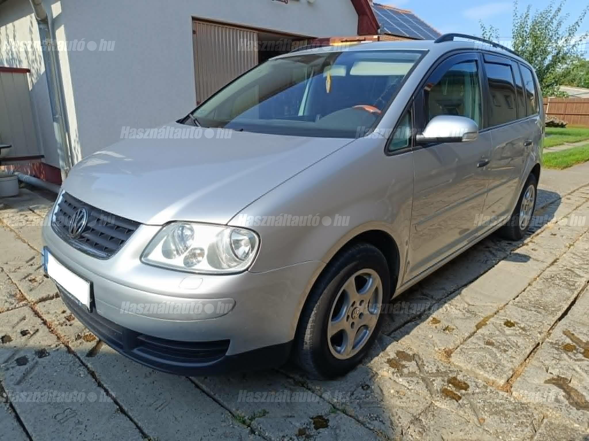 VOLKSWAGEN TOURAN 2006/7 - 1