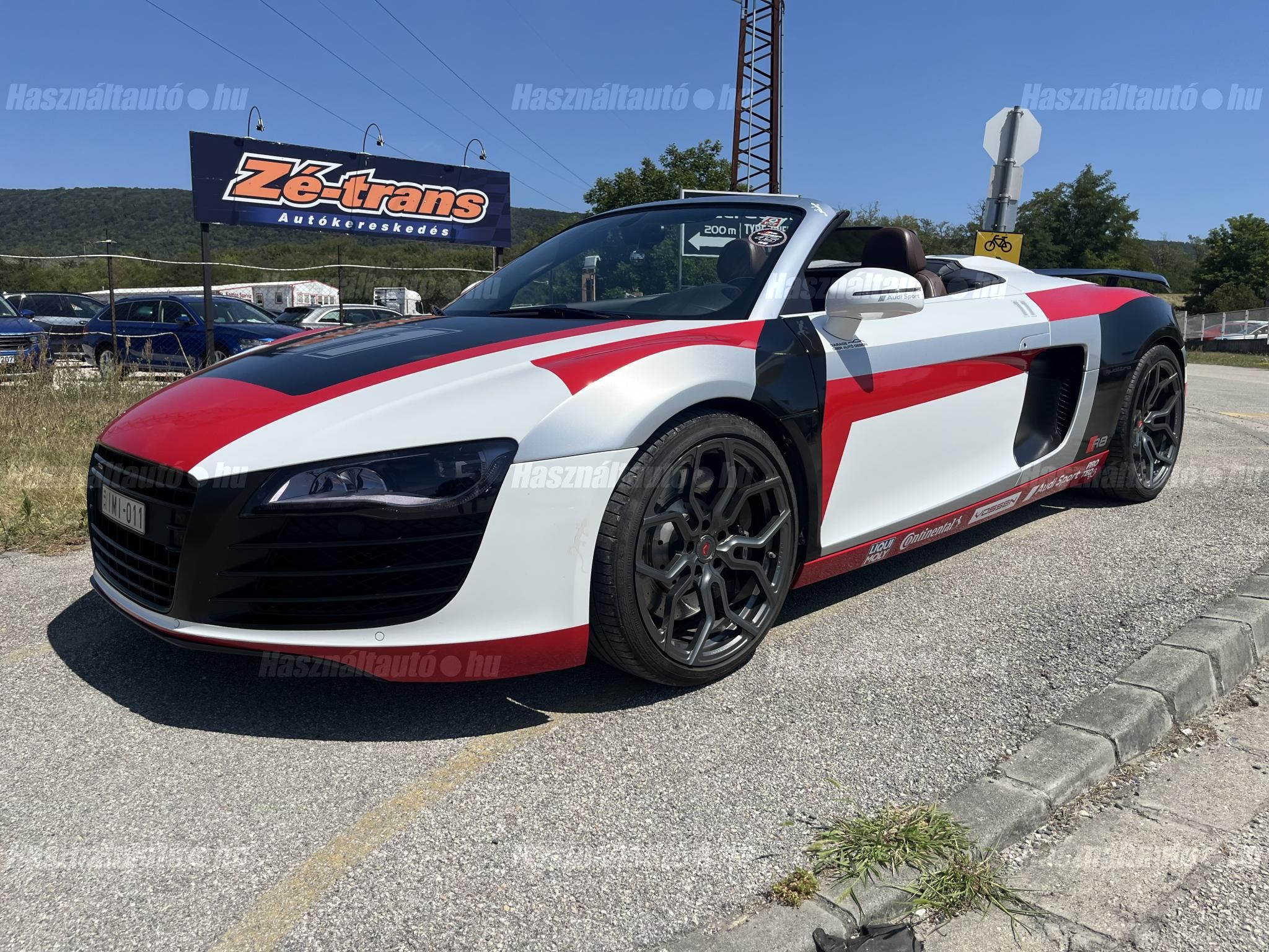 AUDI R8 2011/9 - 1