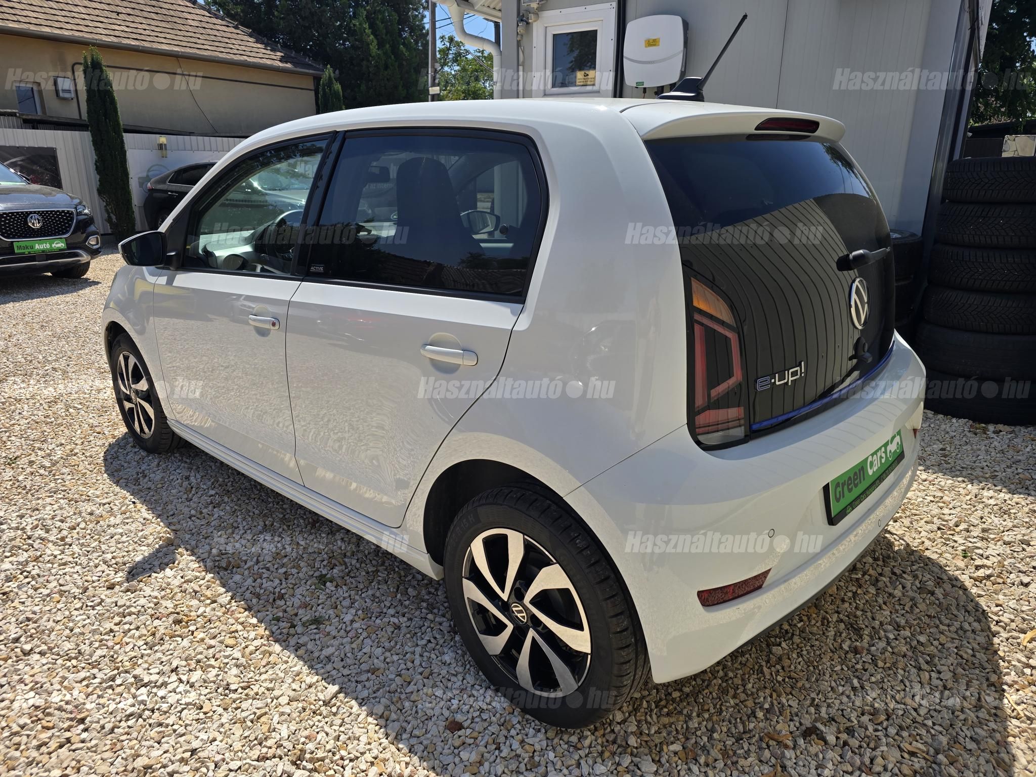 VOLKSWAGEN UP 2021/12 - 1