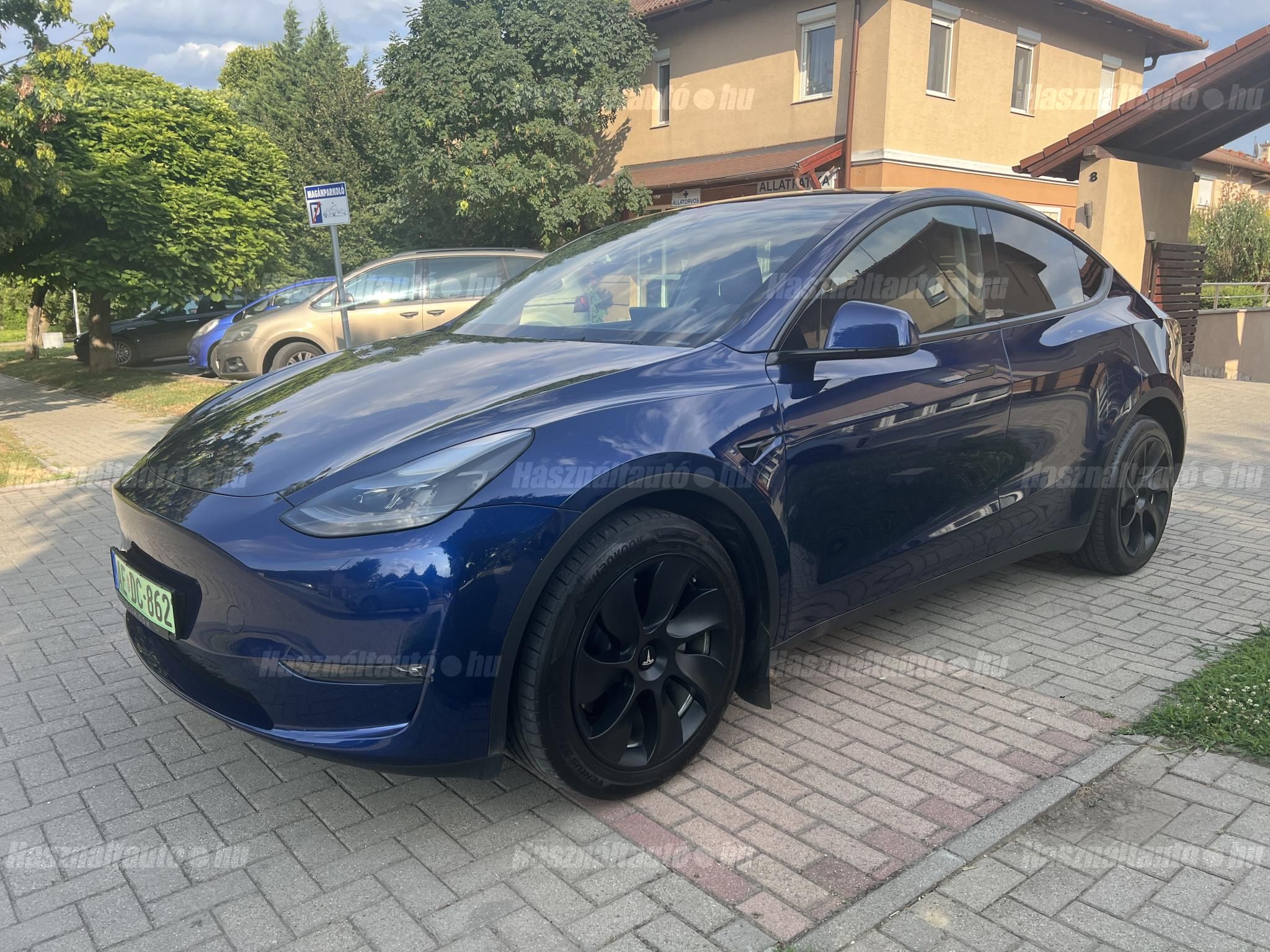 TESLA MODEL Y 2023/9 - 1