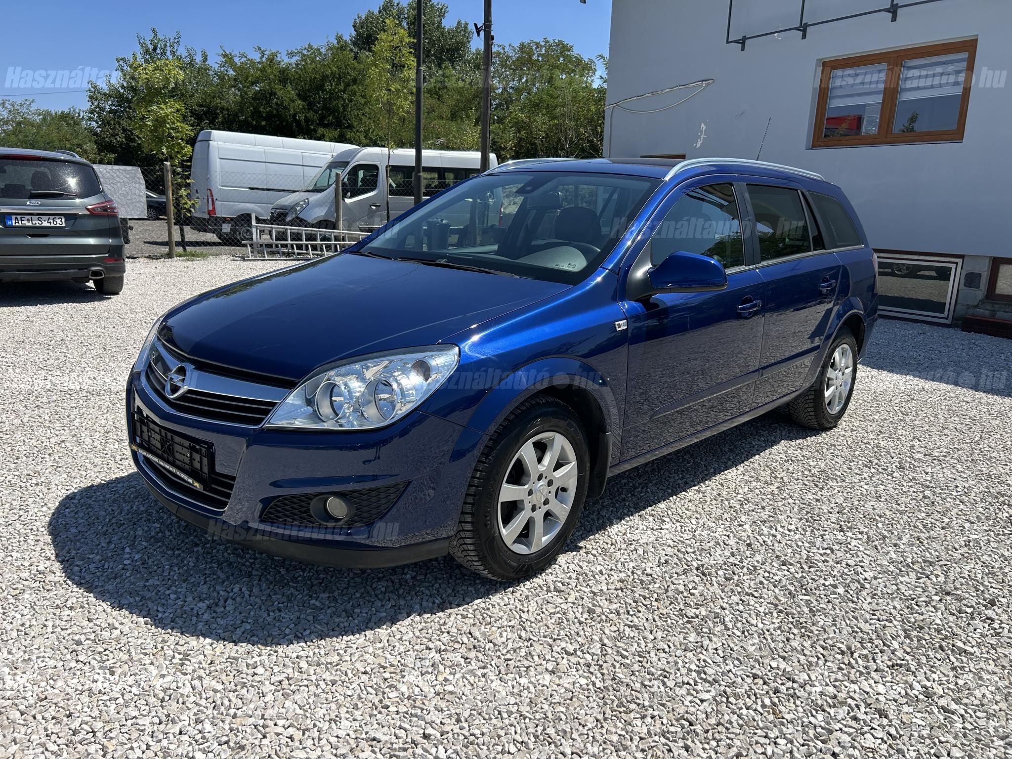 OPEL ASTRA H 2010/6 - 1