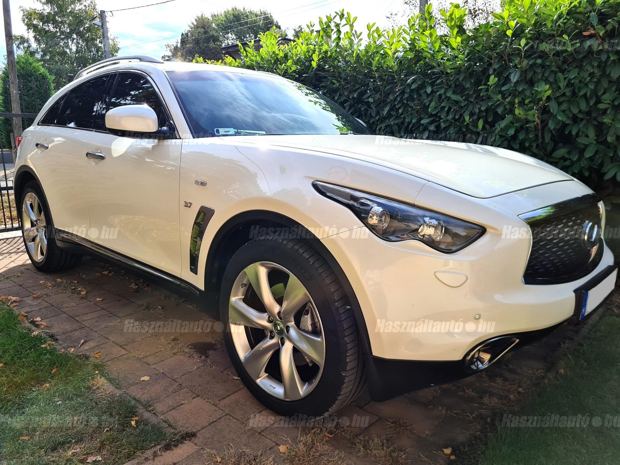 INFINITI QX70 2017/9 - 1
