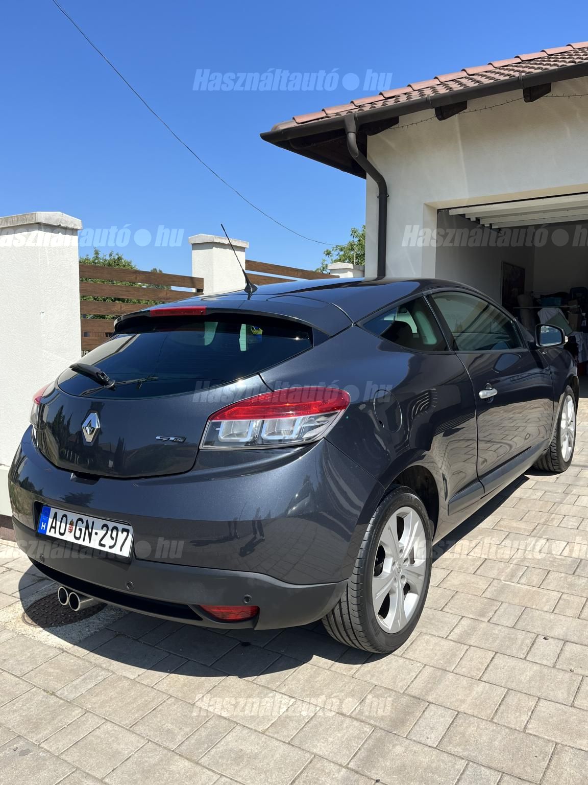 RENAULT MEGANE 2010/4 - 1