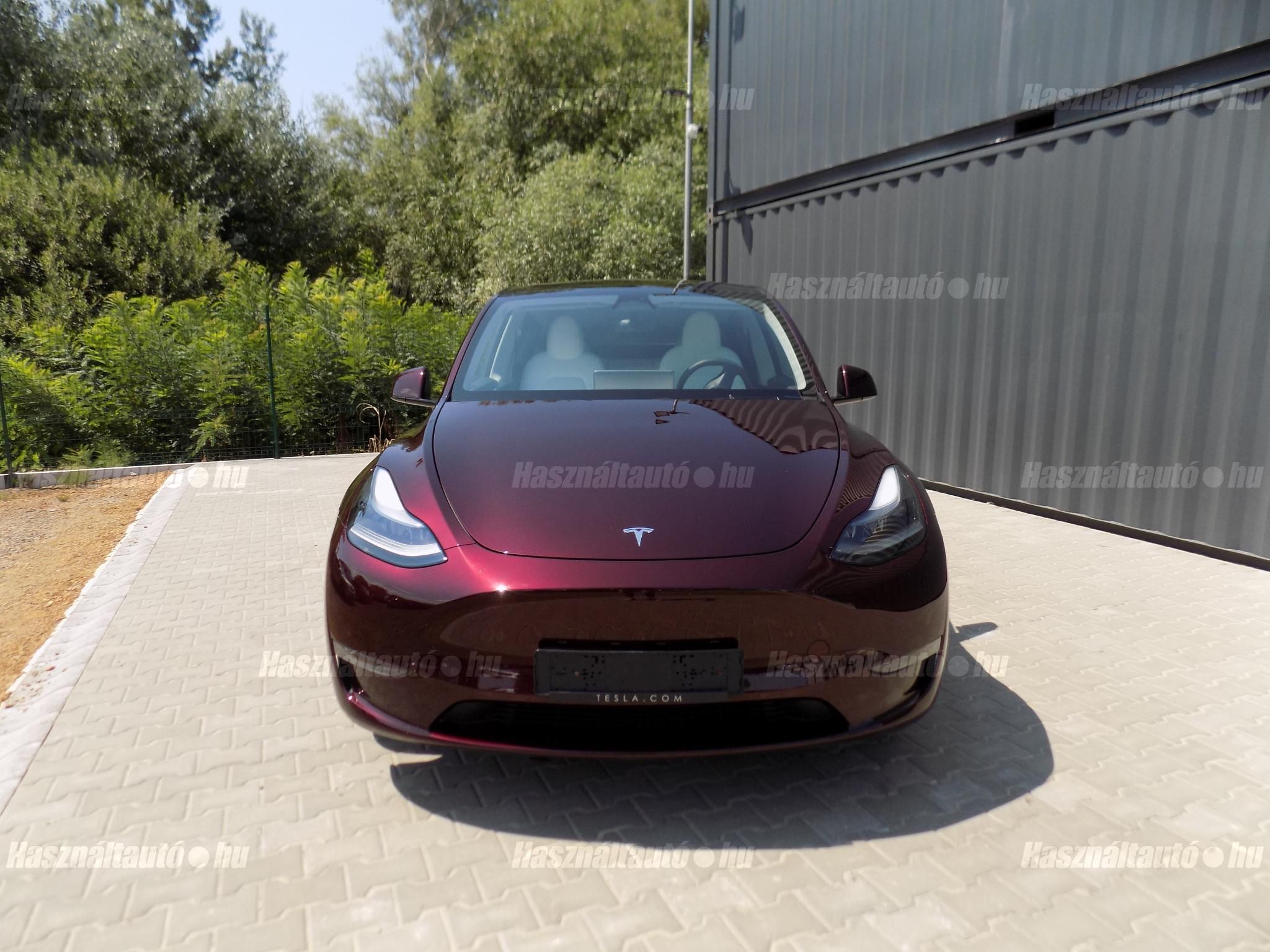 TESLA MODEL Y 2023/5 - 1