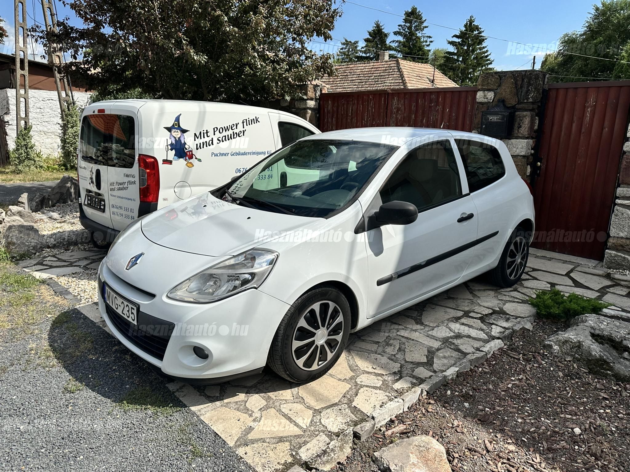 RENAULT CLIO 2011/4 - 1