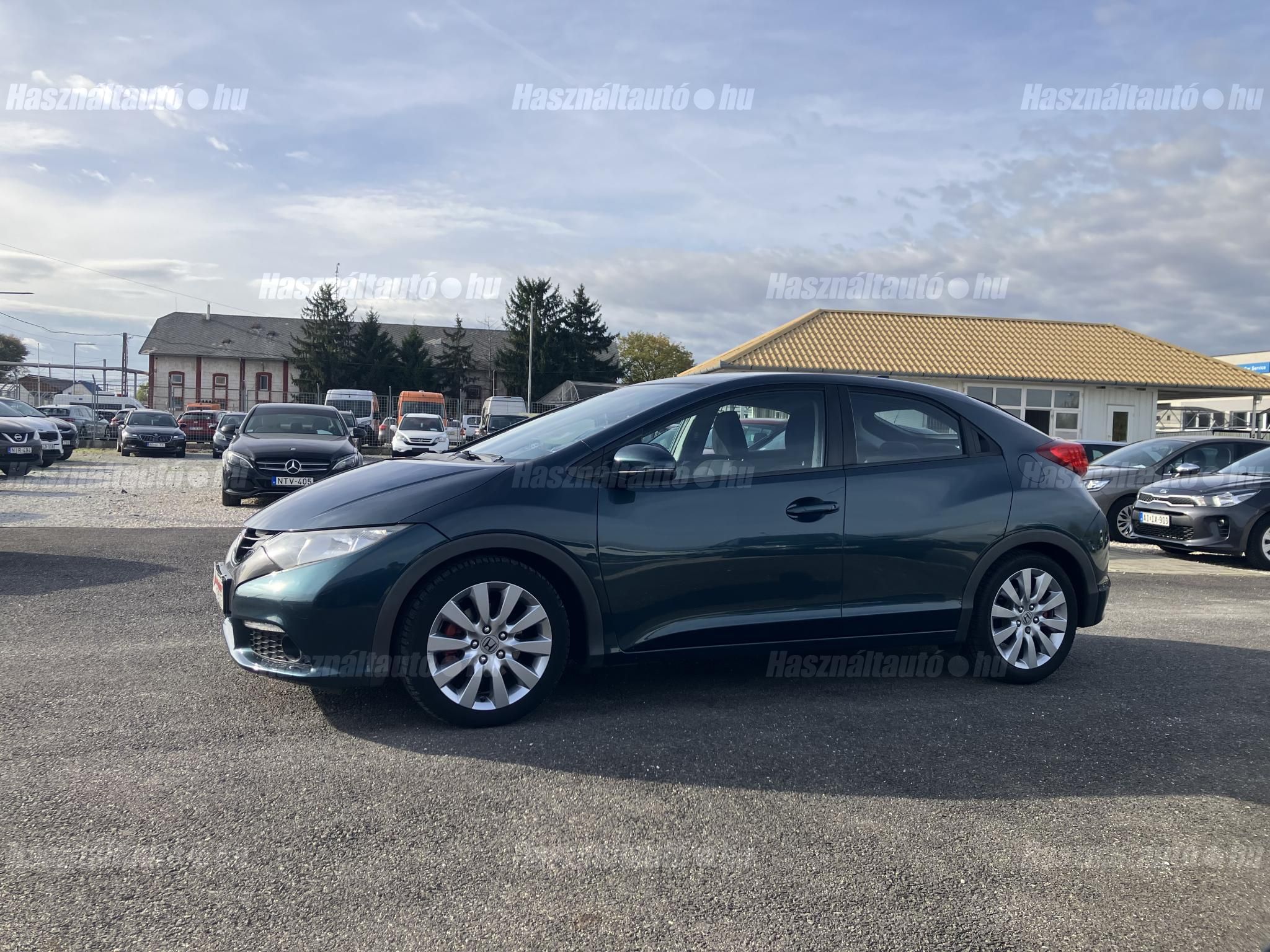 HONDA CIVIC 2013/5 - 1