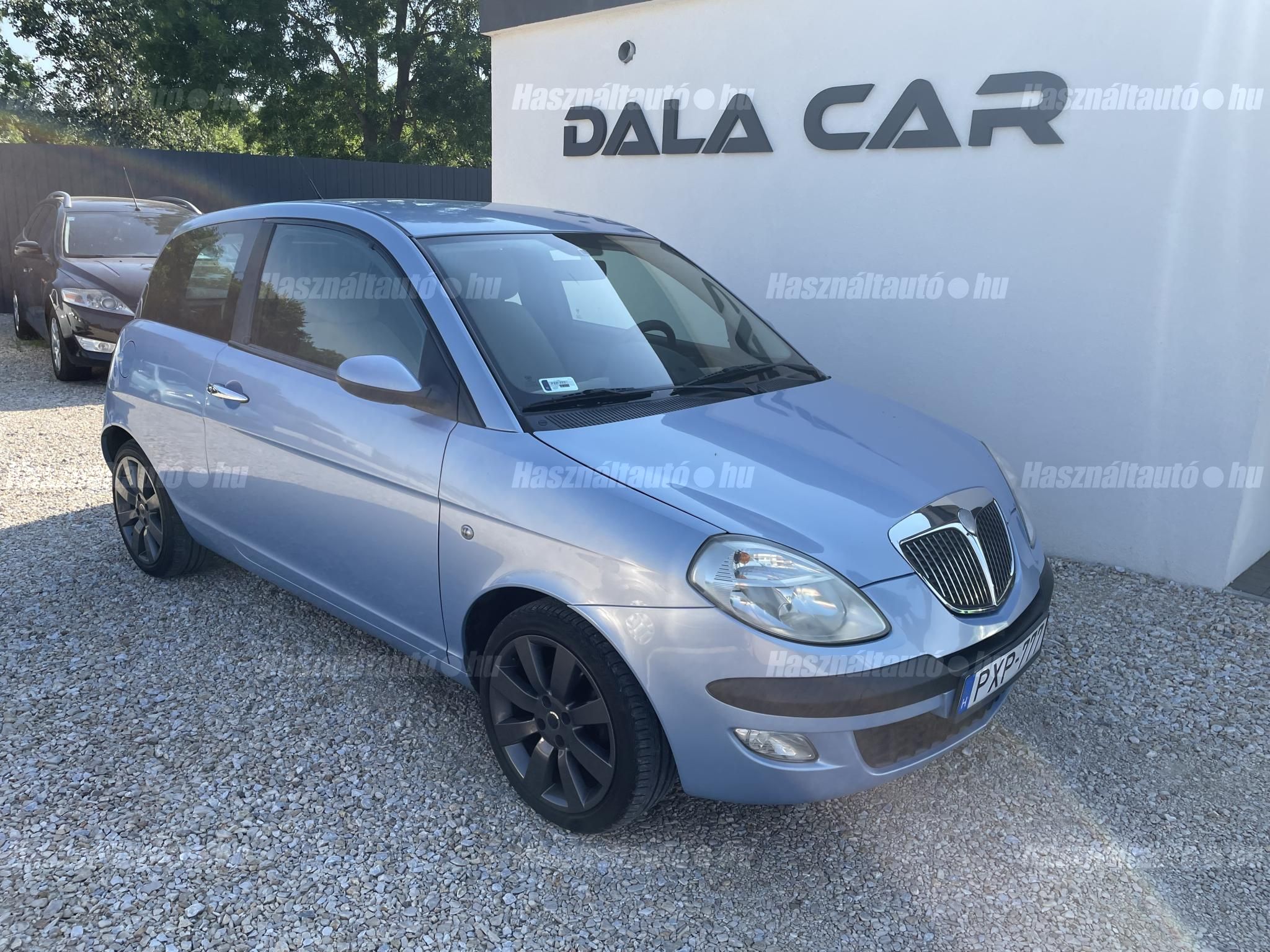 LANCIA YPSILON 2004 - 1