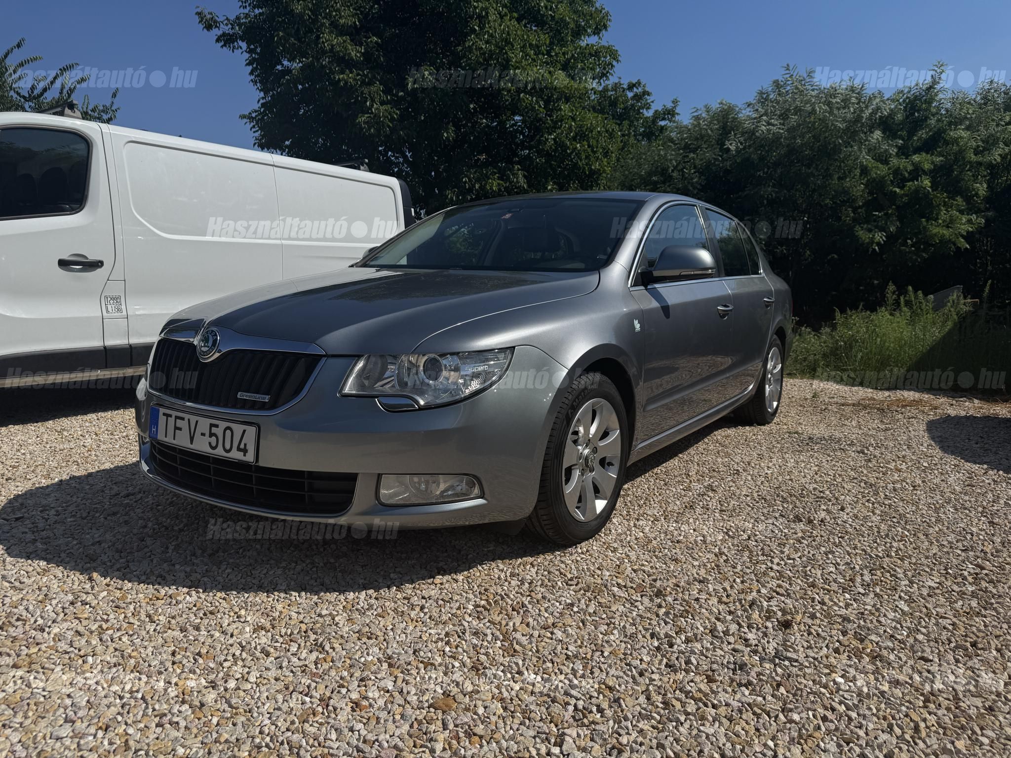 SKODA SUPERB 2011/10 - 1